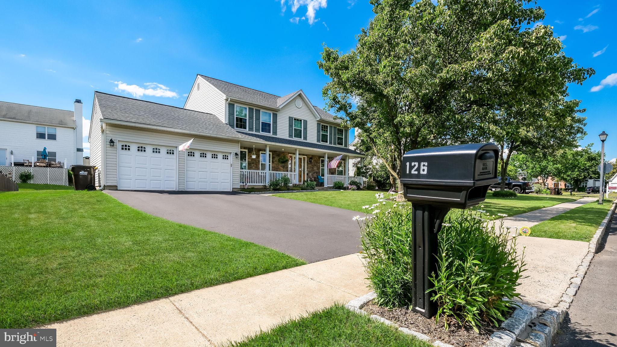 MAPLE KNOLL - Residential