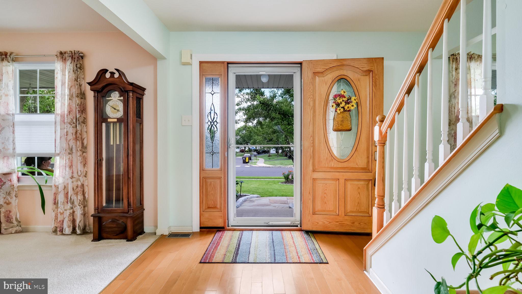 MAPLE KNOLL - Residential