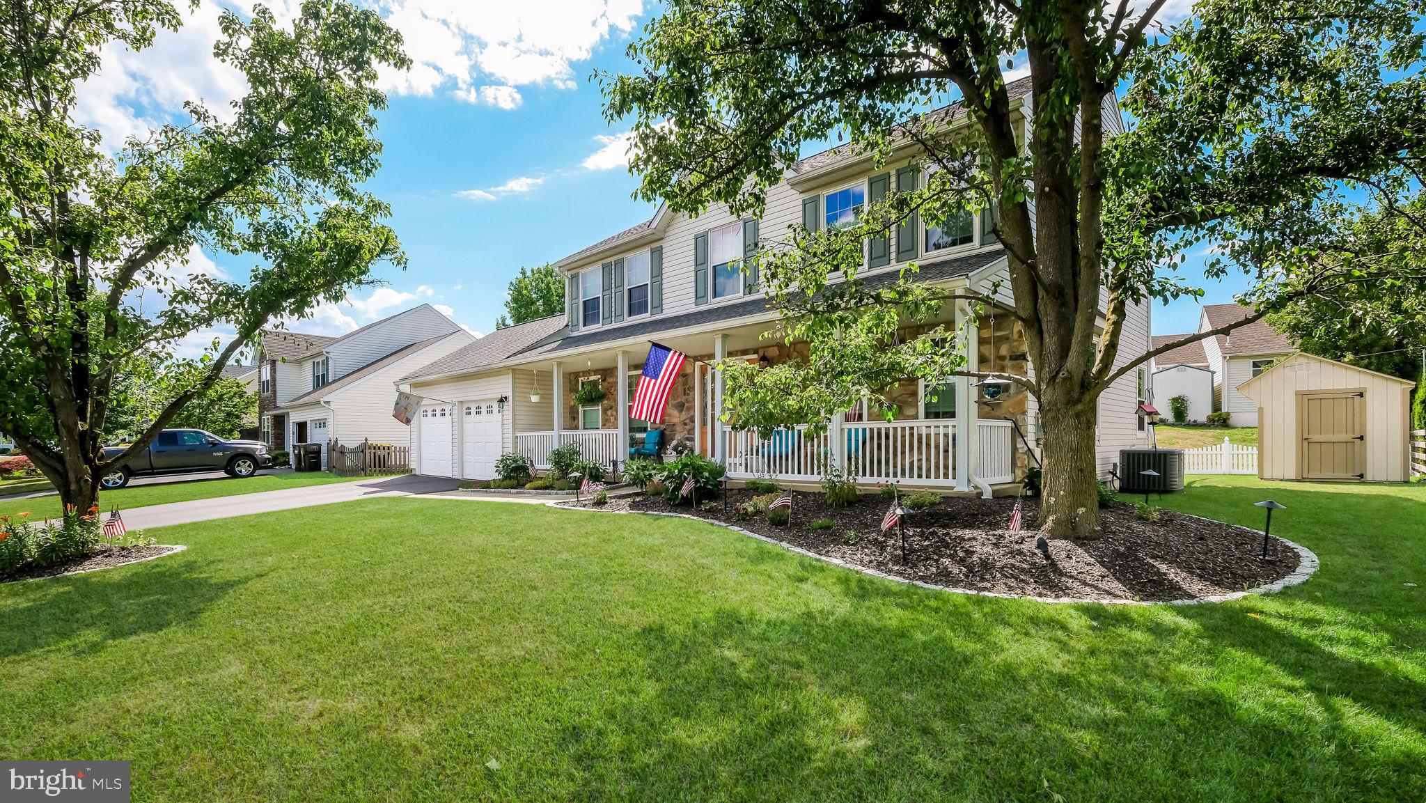 MAPLE KNOLL - Residential