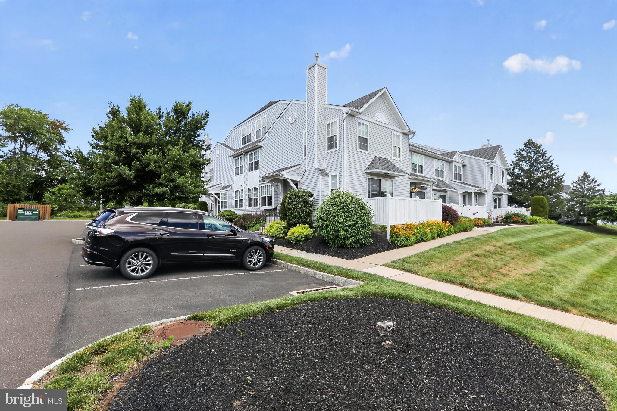 WARWICK GREENE - Residential