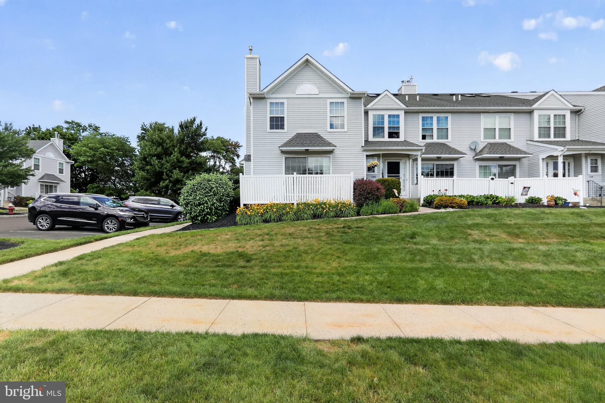 WARWICK GREENE - Residential