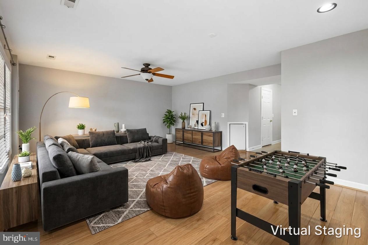 VIRGINIA OAKS - Residential