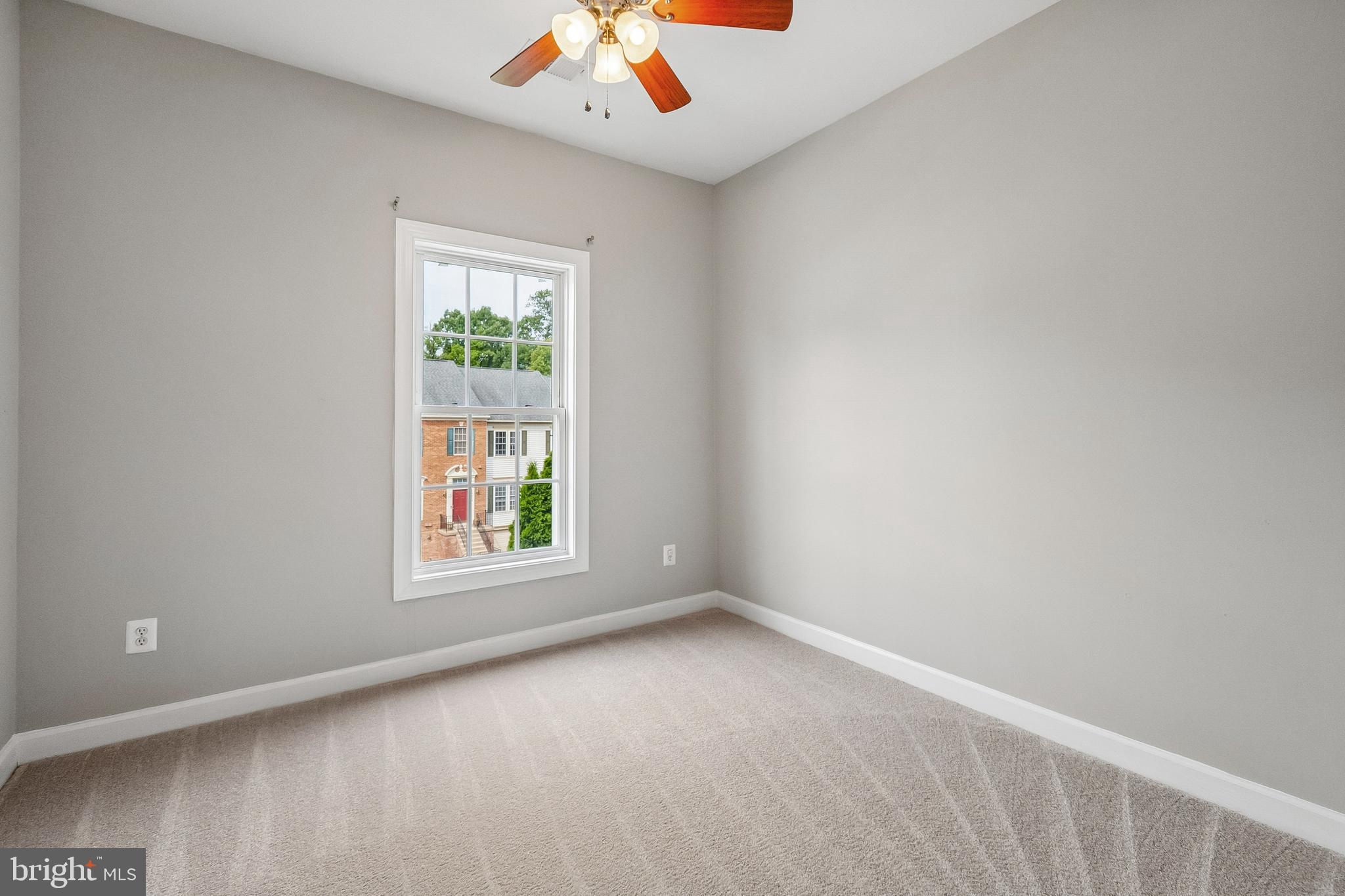 VIRGINIA OAKS - Residential