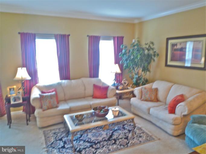 LAKELANDS - Residential Lease