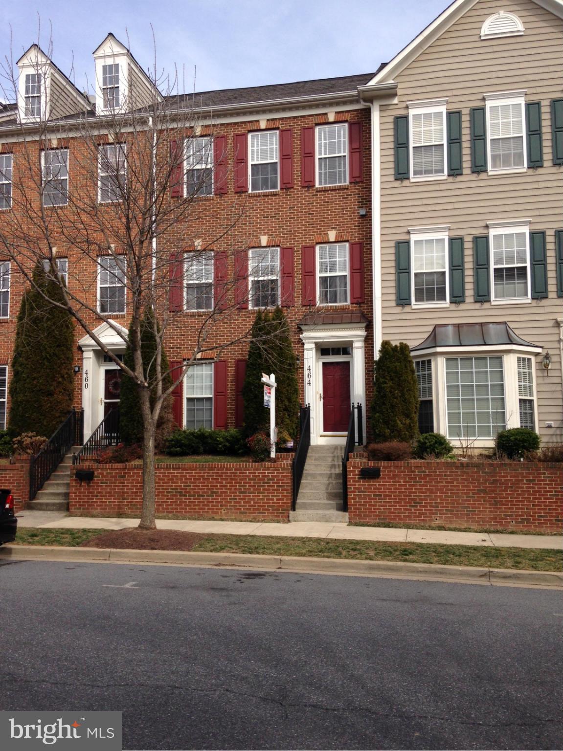 LAKELANDS - Residential Lease