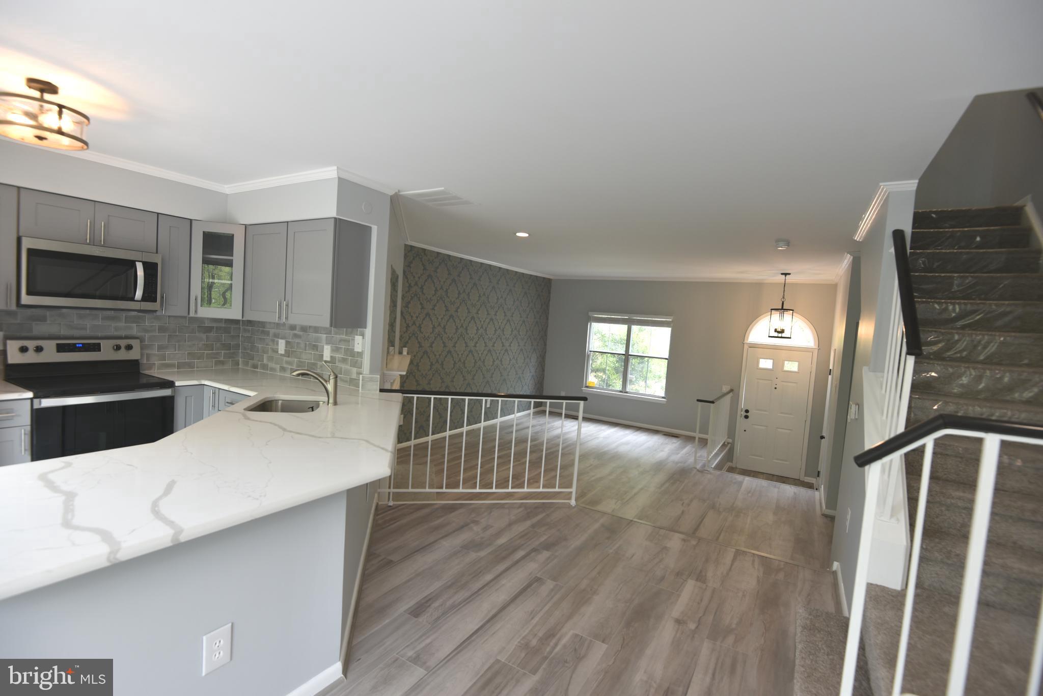 WILLOW COVE TOWNHOMES - Residential