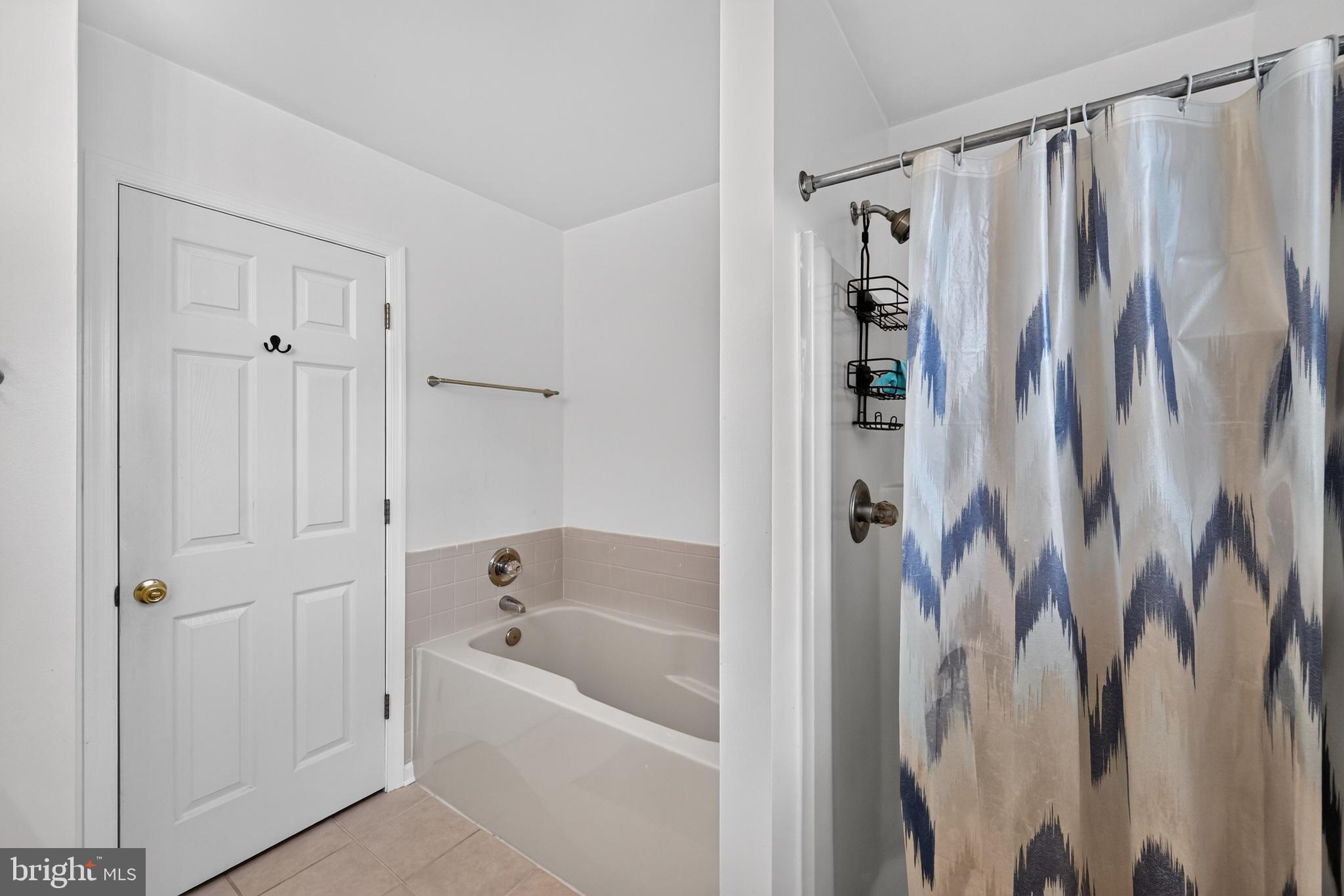 MEADOWBROOK - Residential