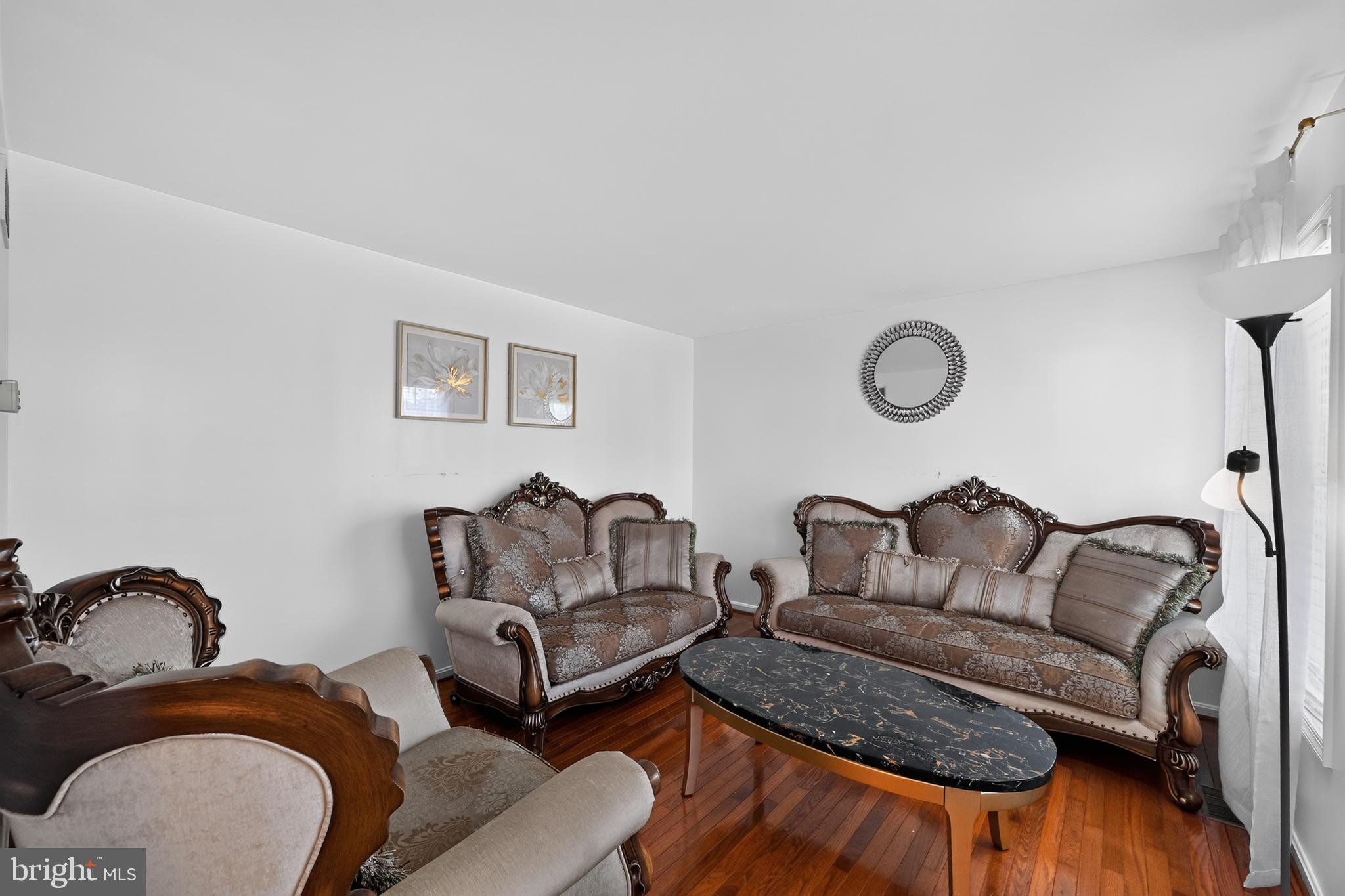 MEADOWBROOK - Residential