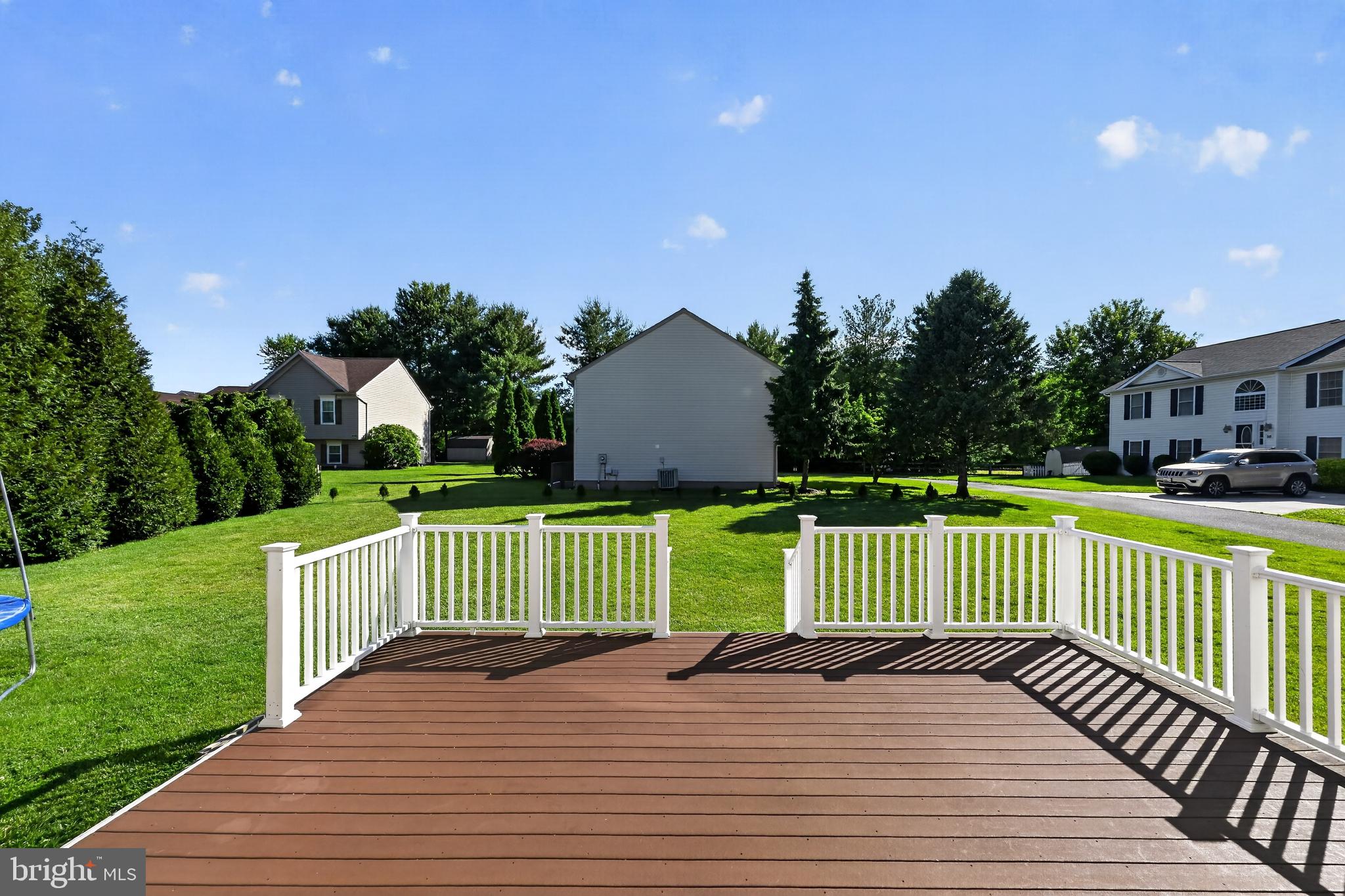 MEADOWBROOK - Residential