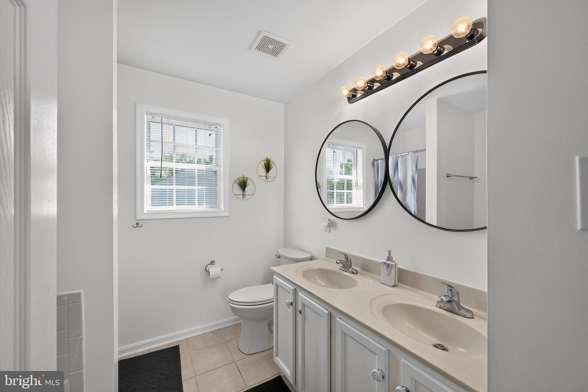 MEADOWBROOK - Residential
