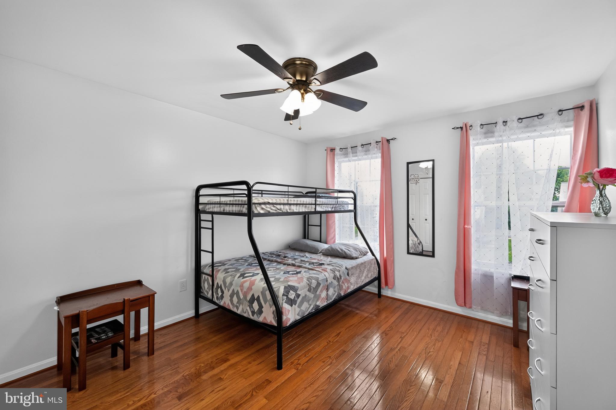 MEADOWBROOK - Residential