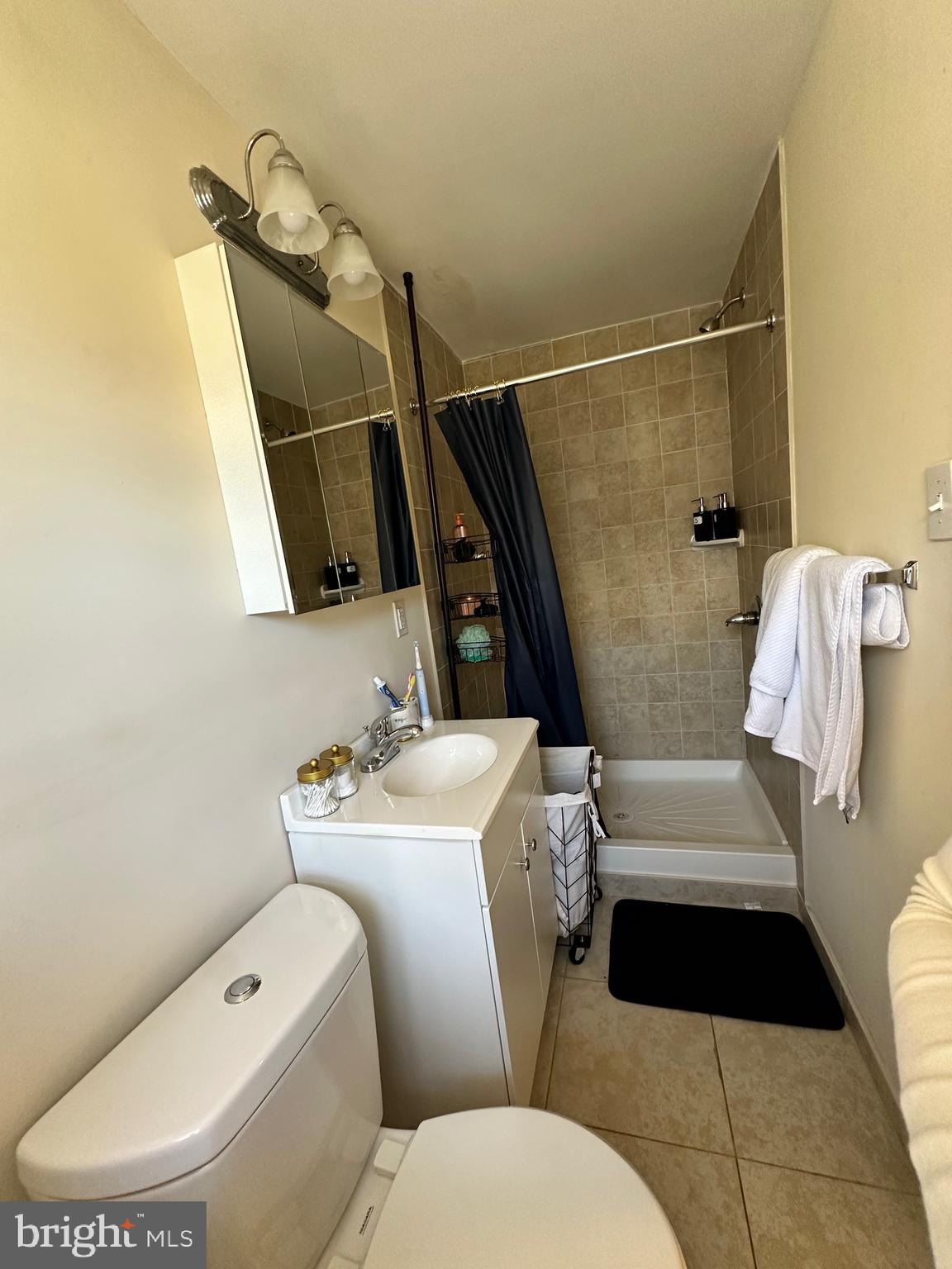 WEST WAYNE - Residential Lease