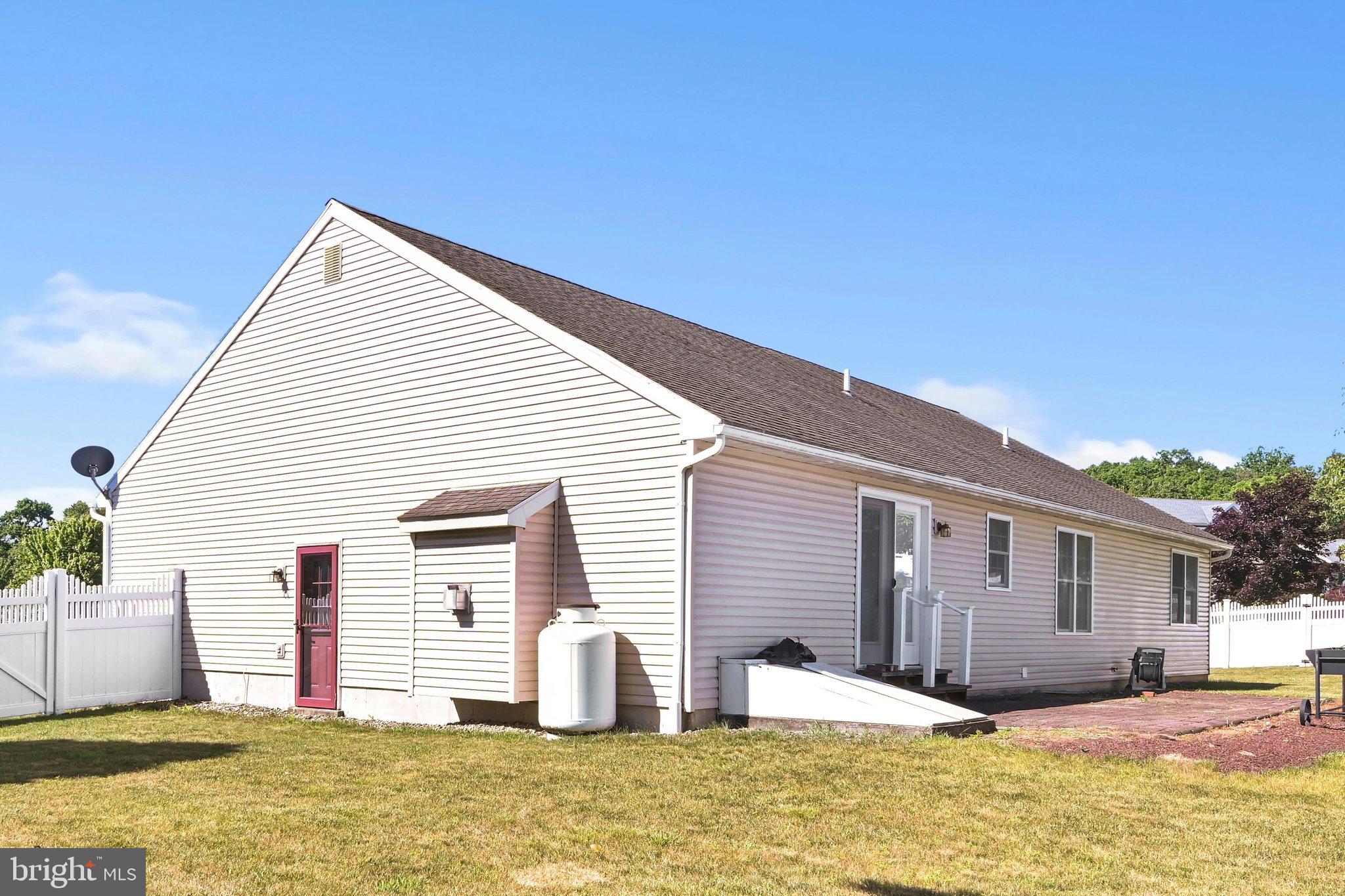 PINE VISTA ESTATES - Residential