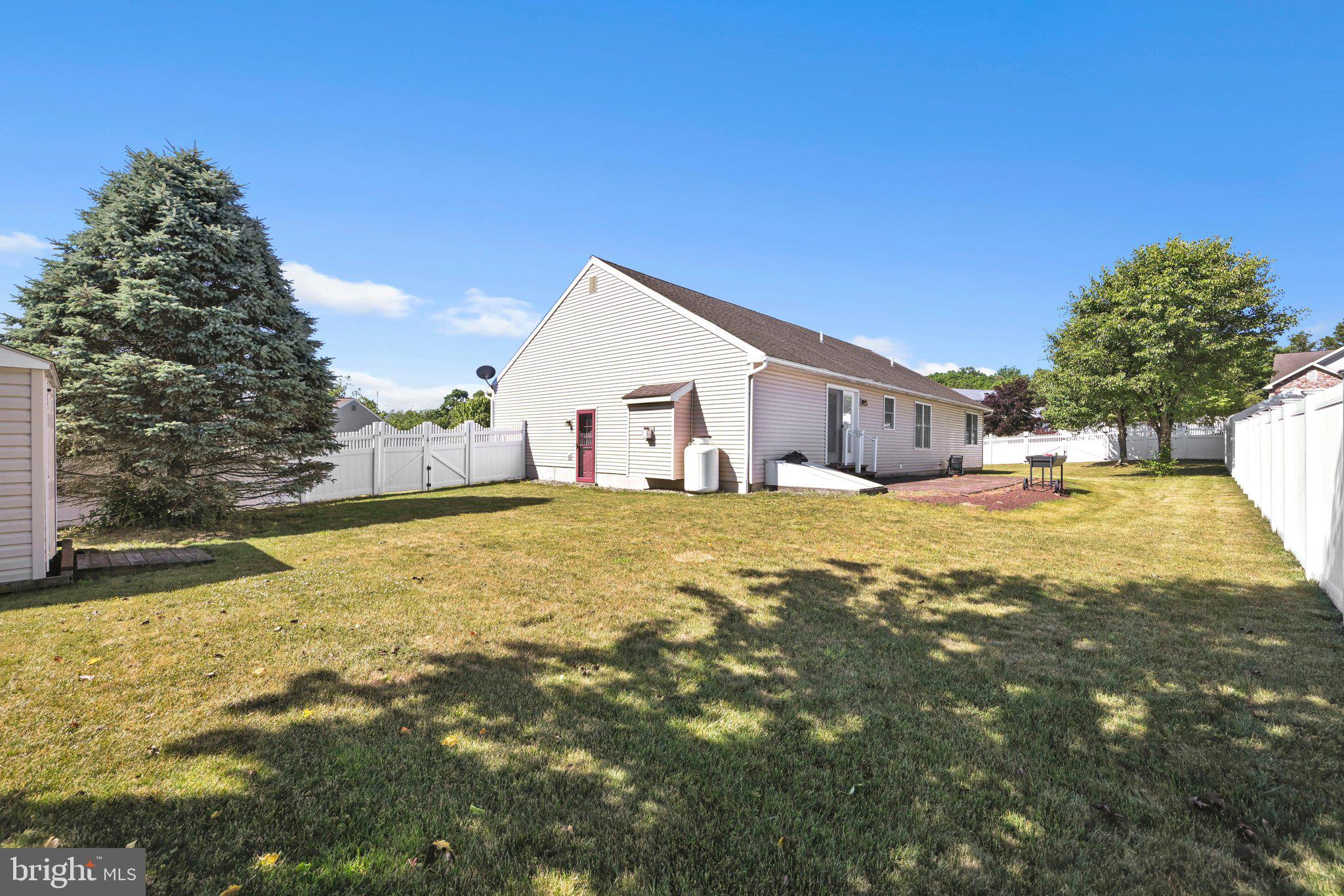 PINE VISTA ESTATES - Residential