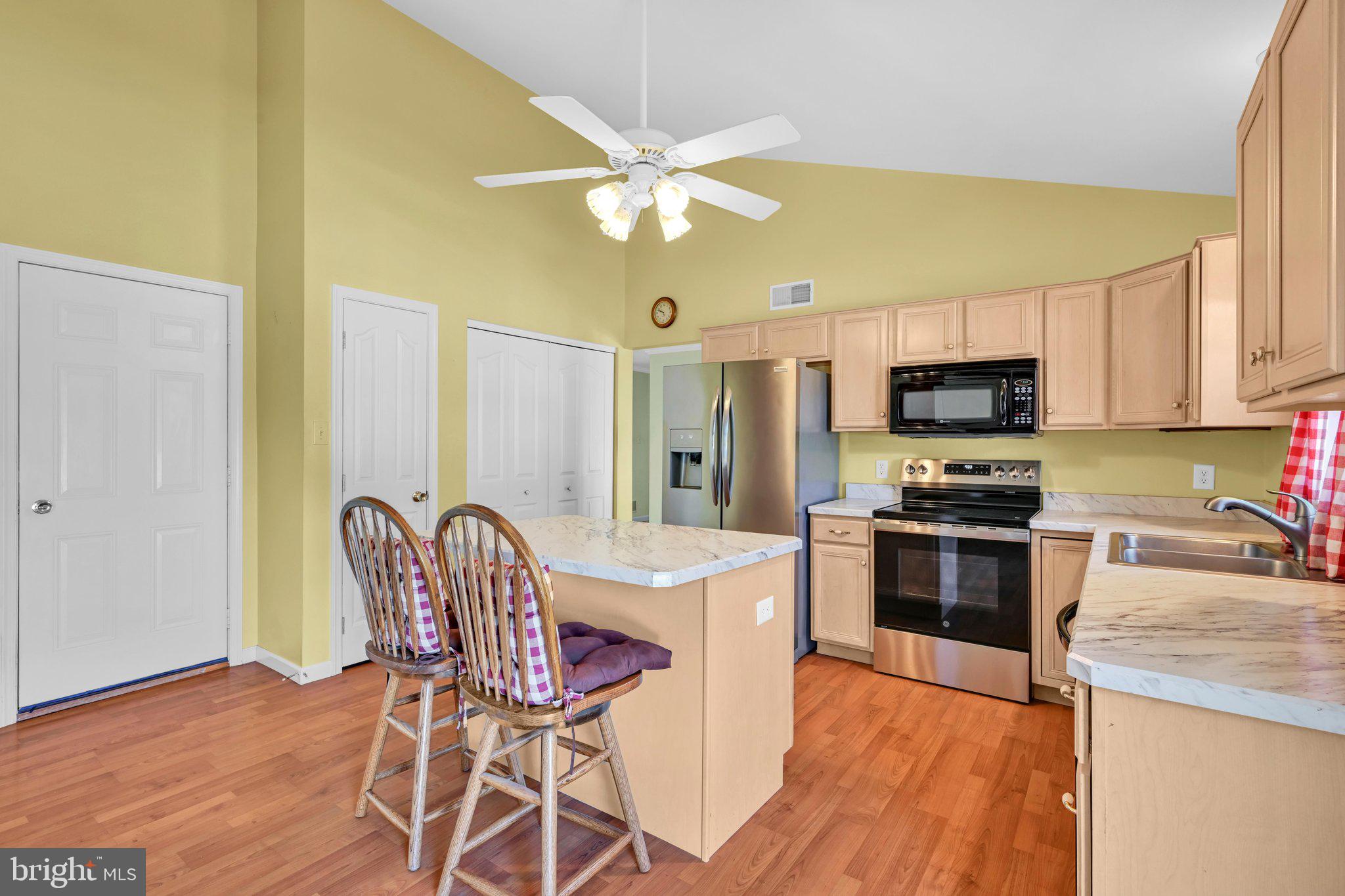 PINE VISTA ESTATES - Residential