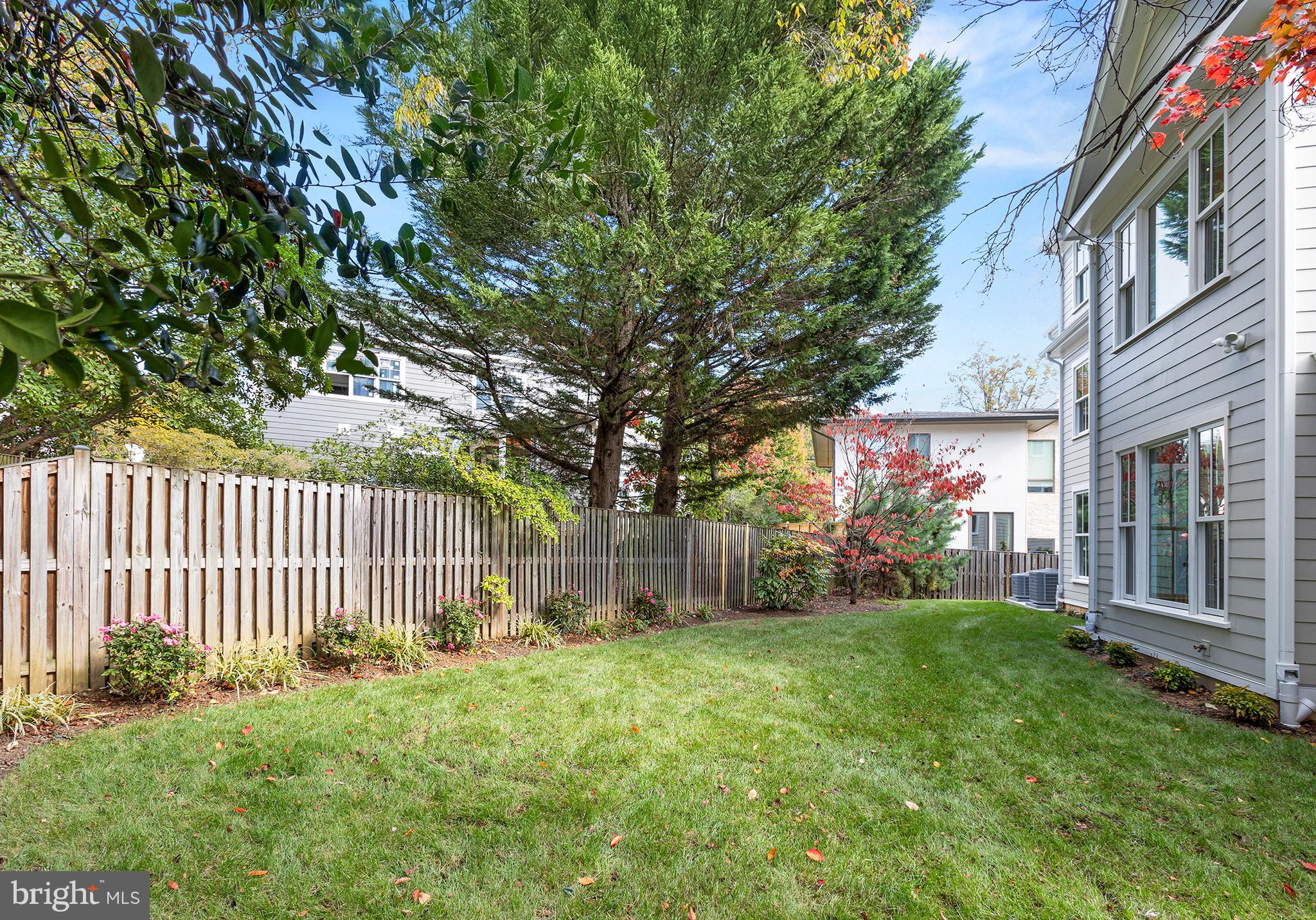 SOMERSET HEIGHTS - Residential