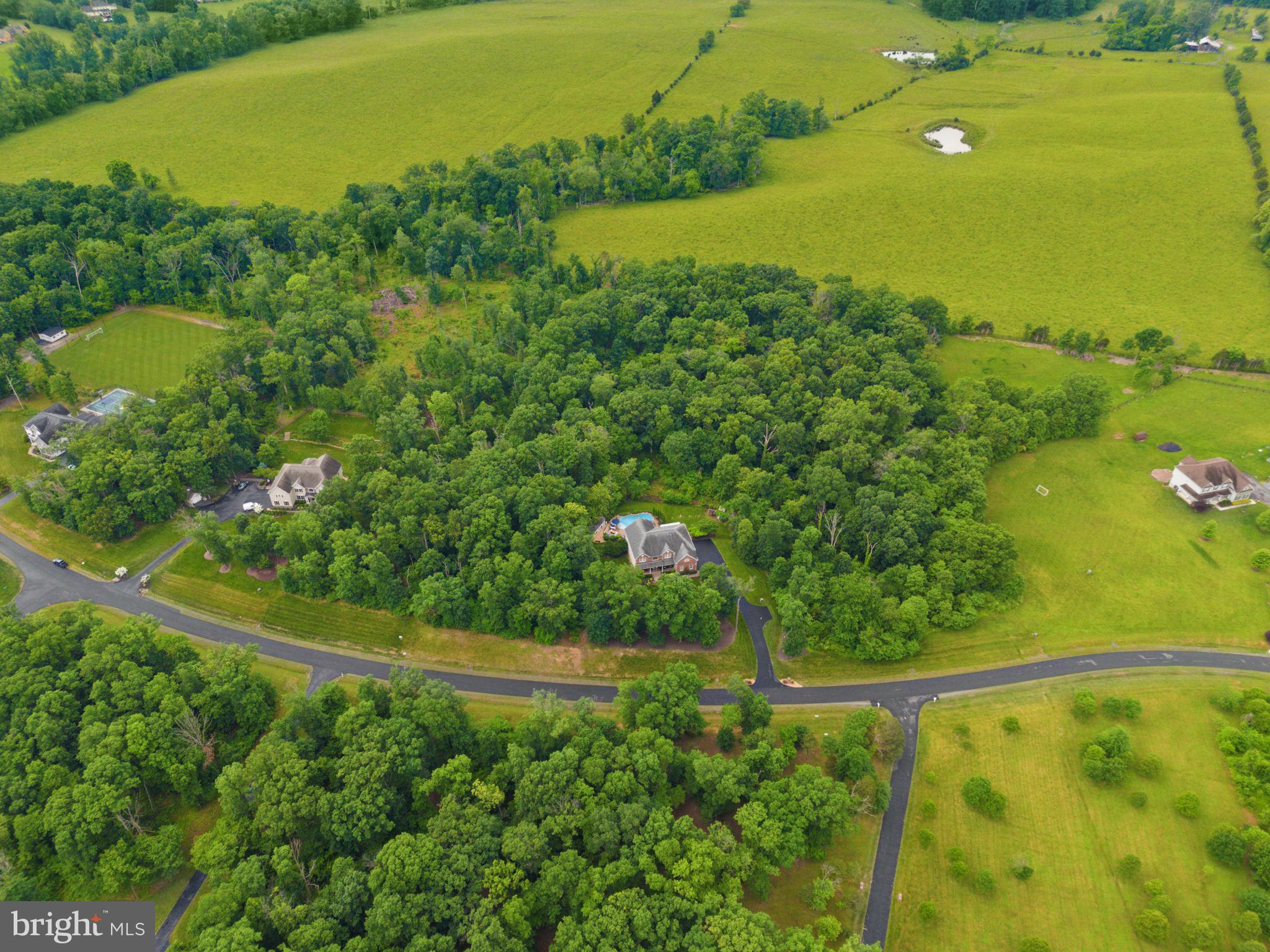 MOUNTAIN CREST ESTATES - Residential