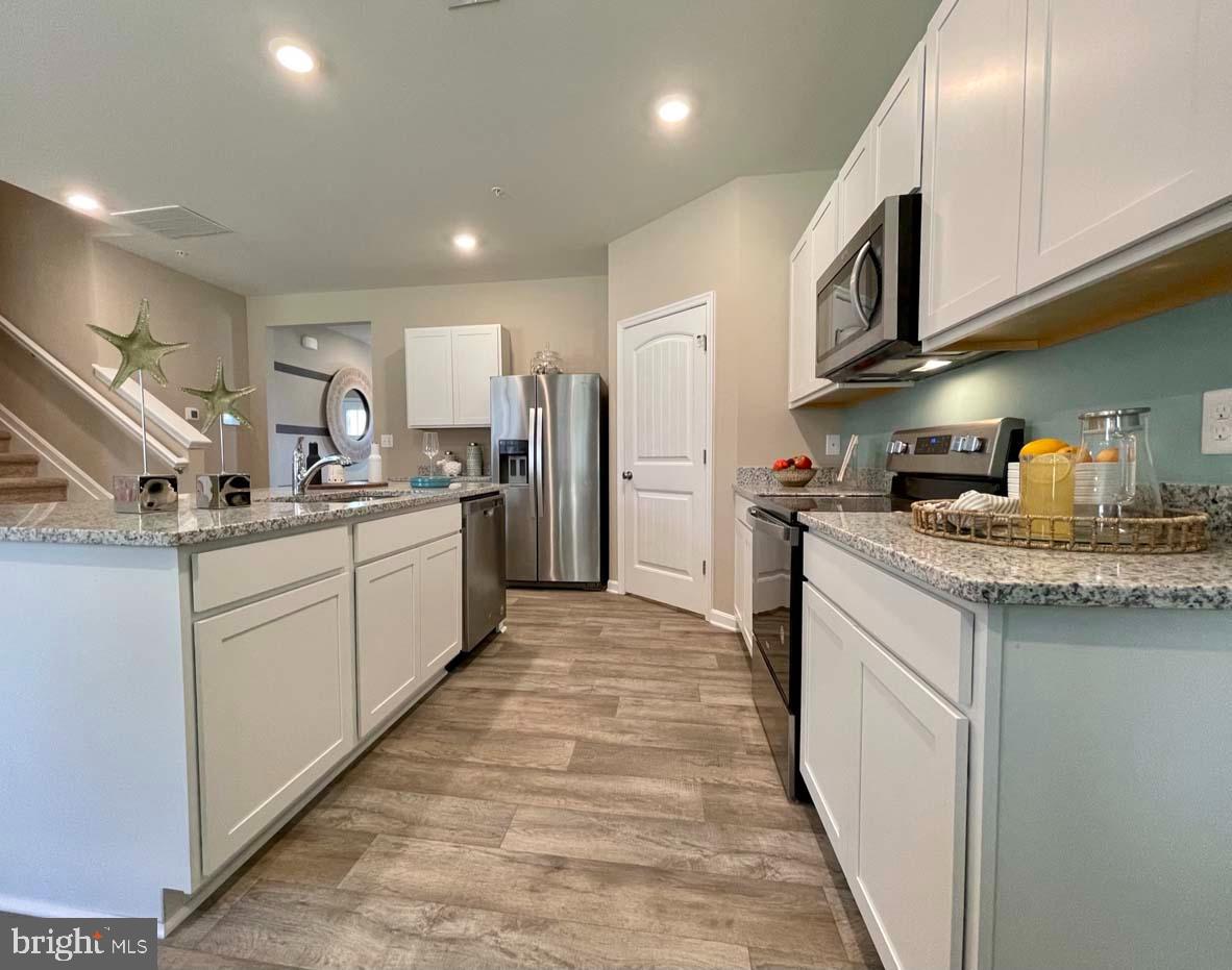 BLACKWATER LANDING - Residential