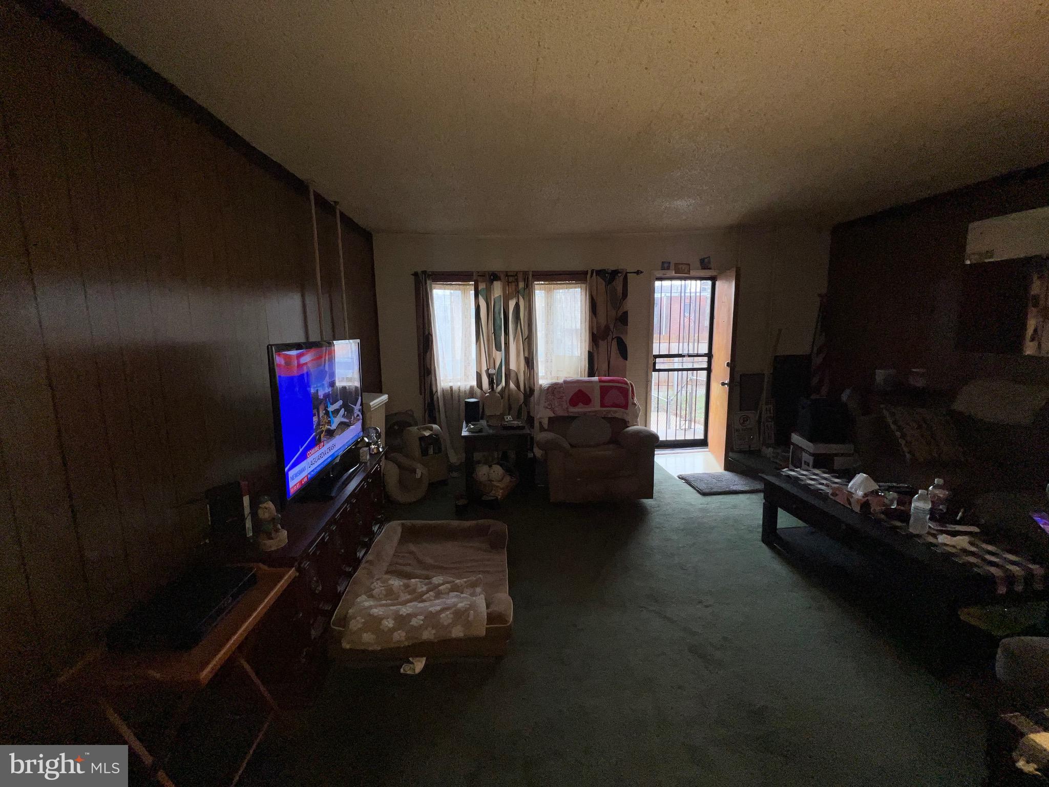 ELMWOOD PARK - Residential