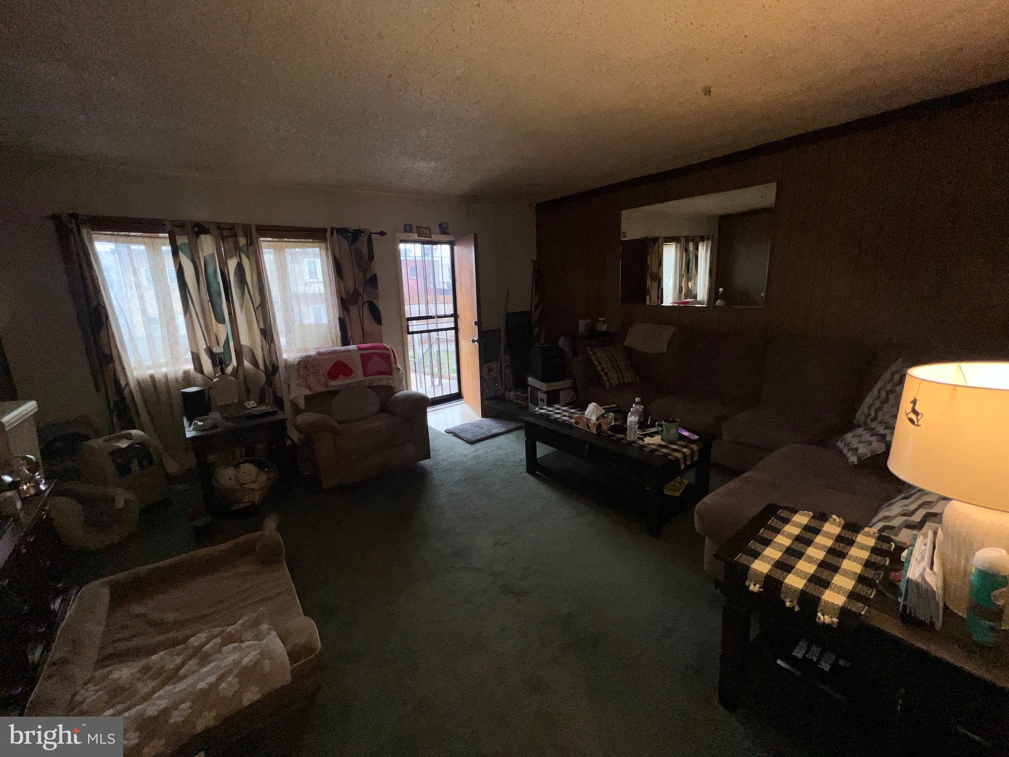ELMWOOD PARK - Residential