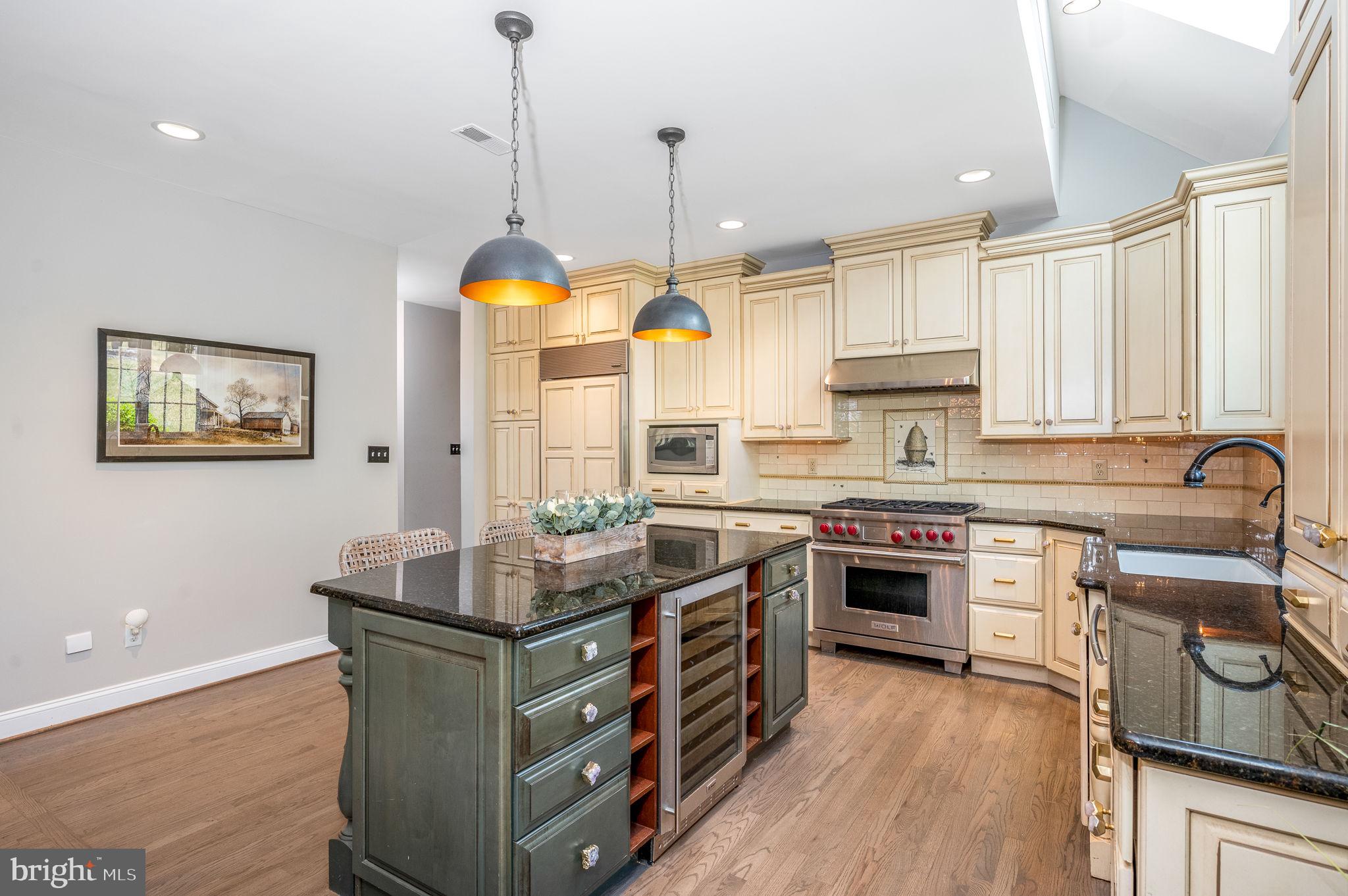 HORSESHOE FARM - Residential