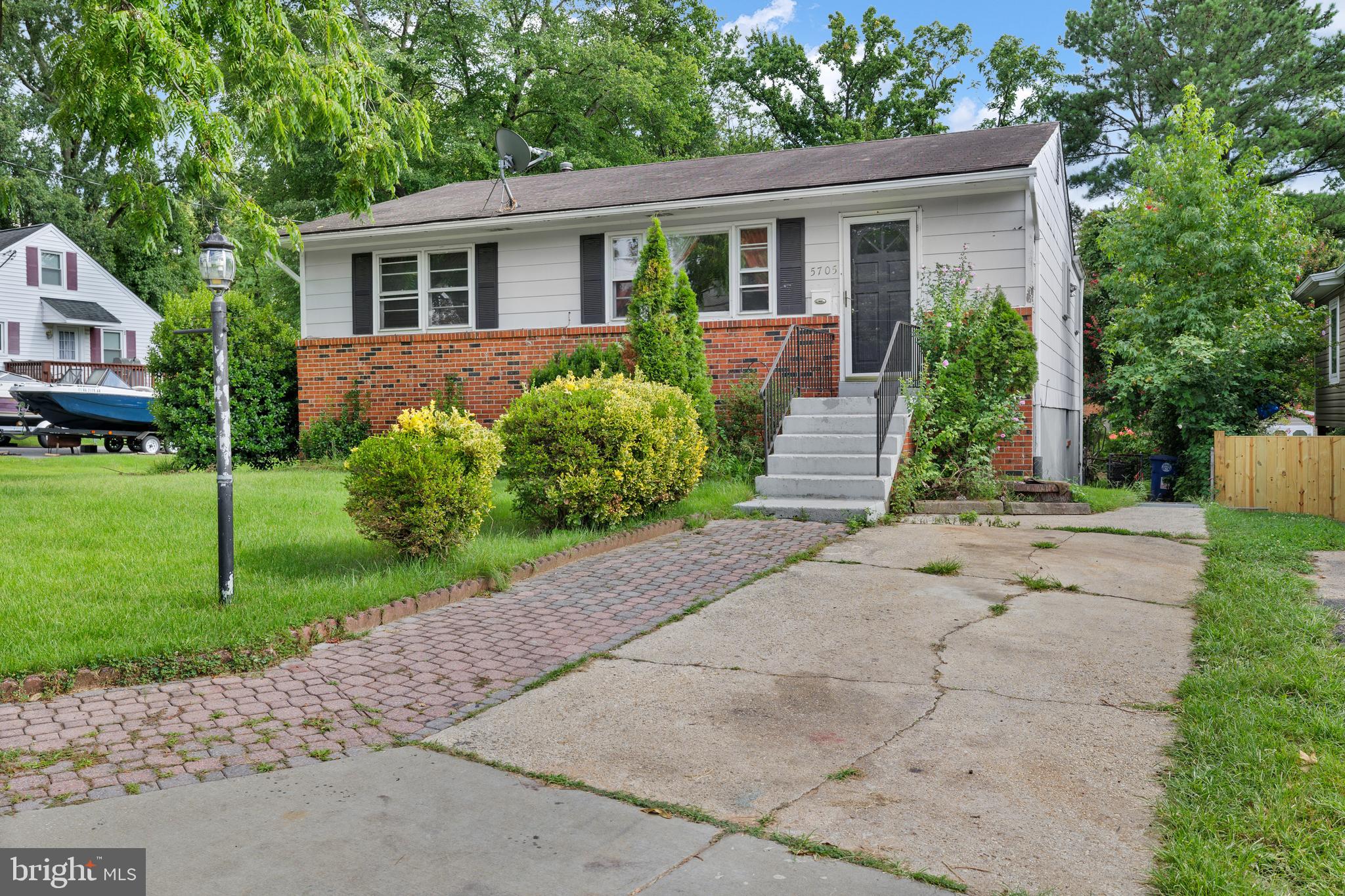 BERWYN HEIGHTS - Residential