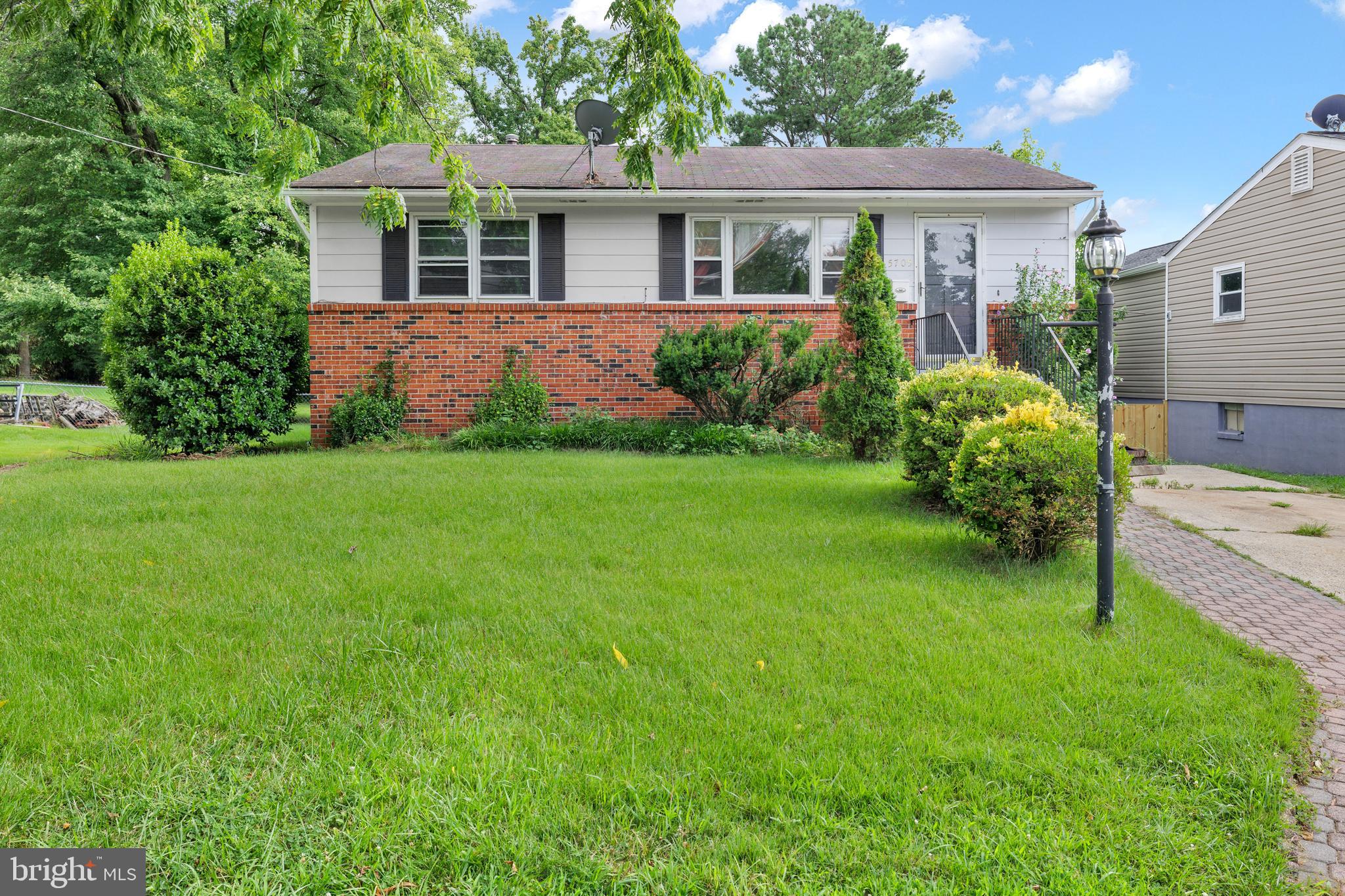 BERWYN HEIGHTS - Residential