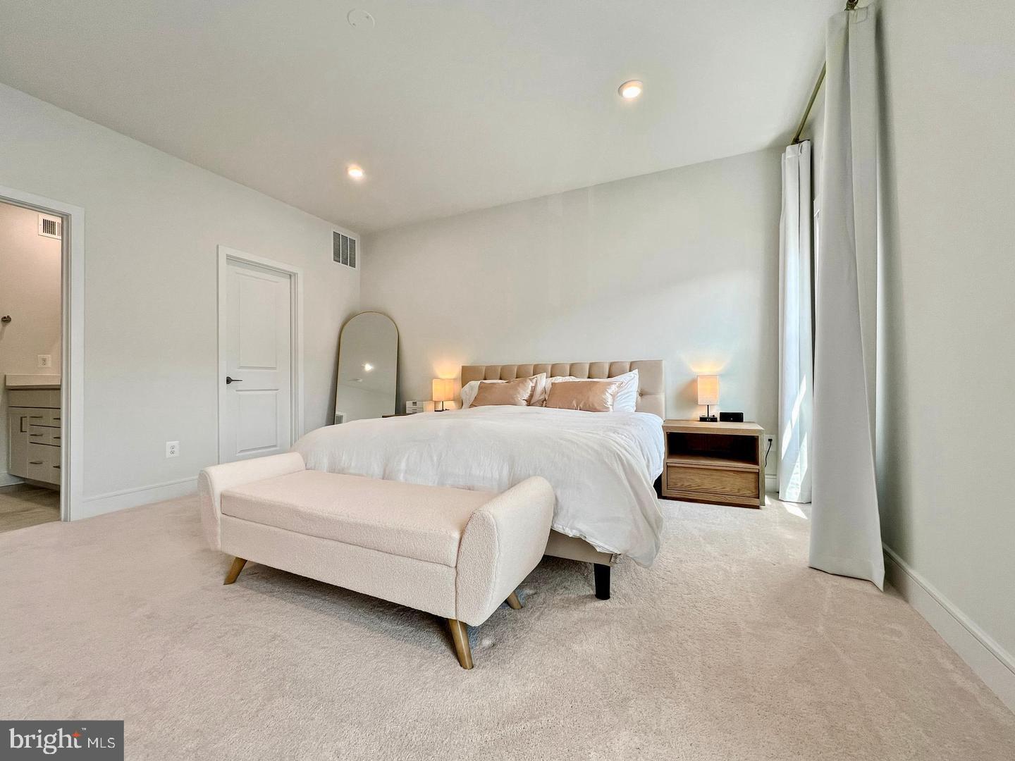 DEMOTT & SILVER - Residential