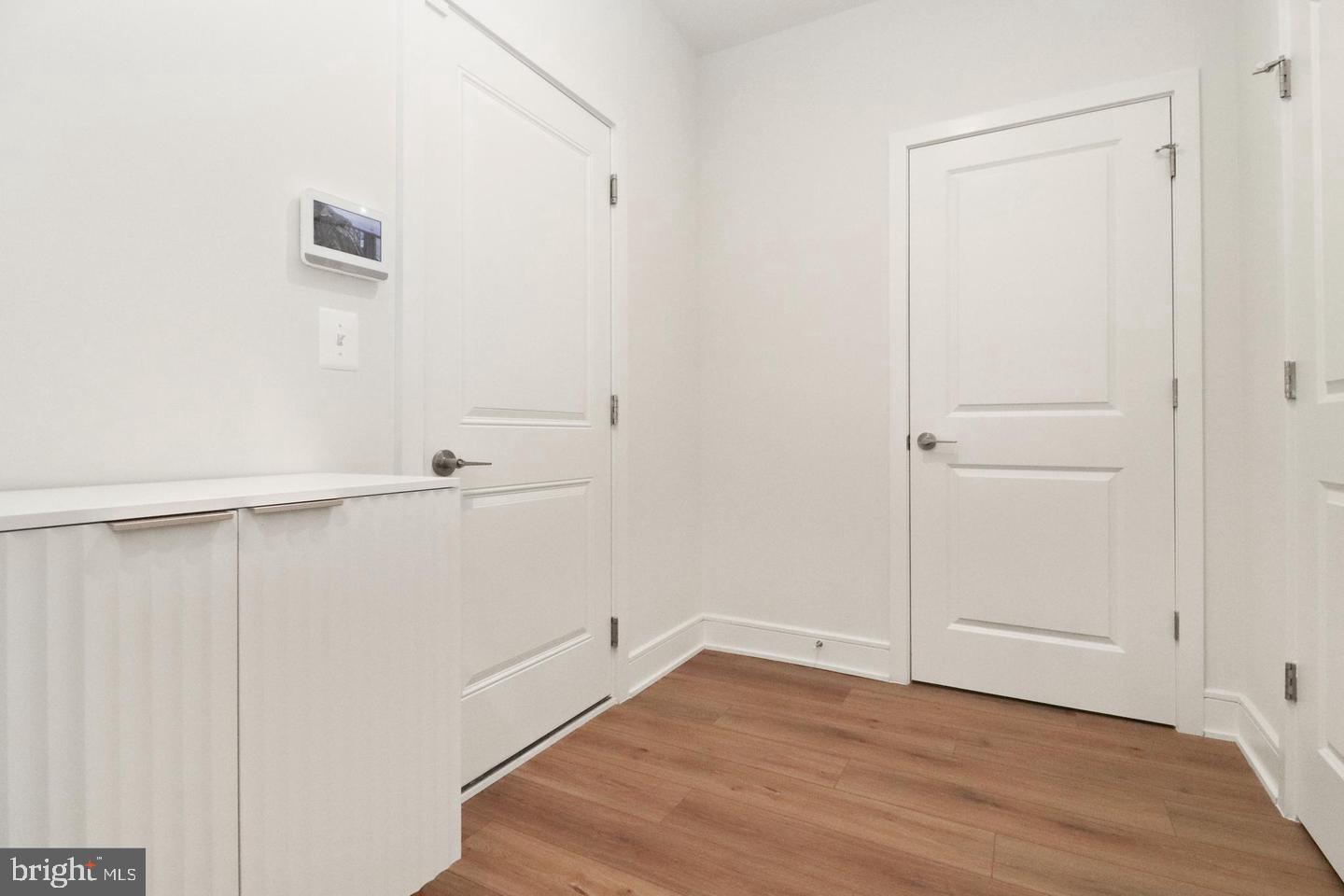 DEMOTT & SILVER - Residential