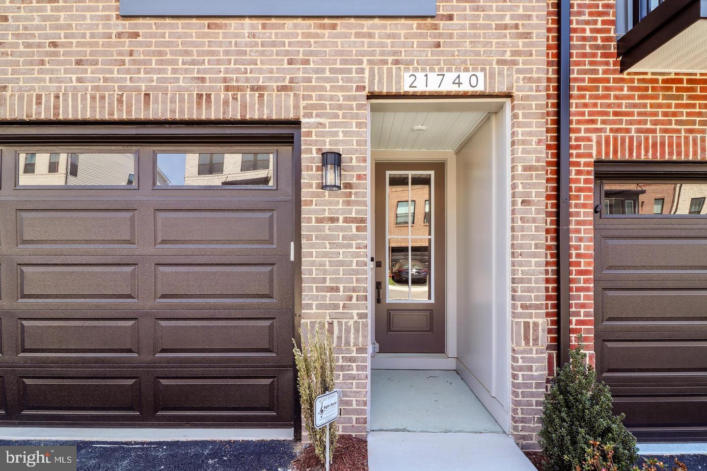 DEMOTT & SILVER - Residential