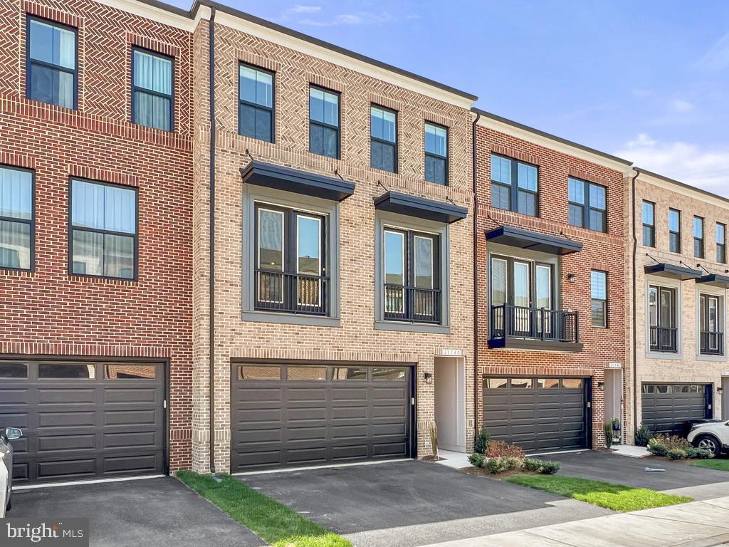 DEMOTT & SILVER - Residential