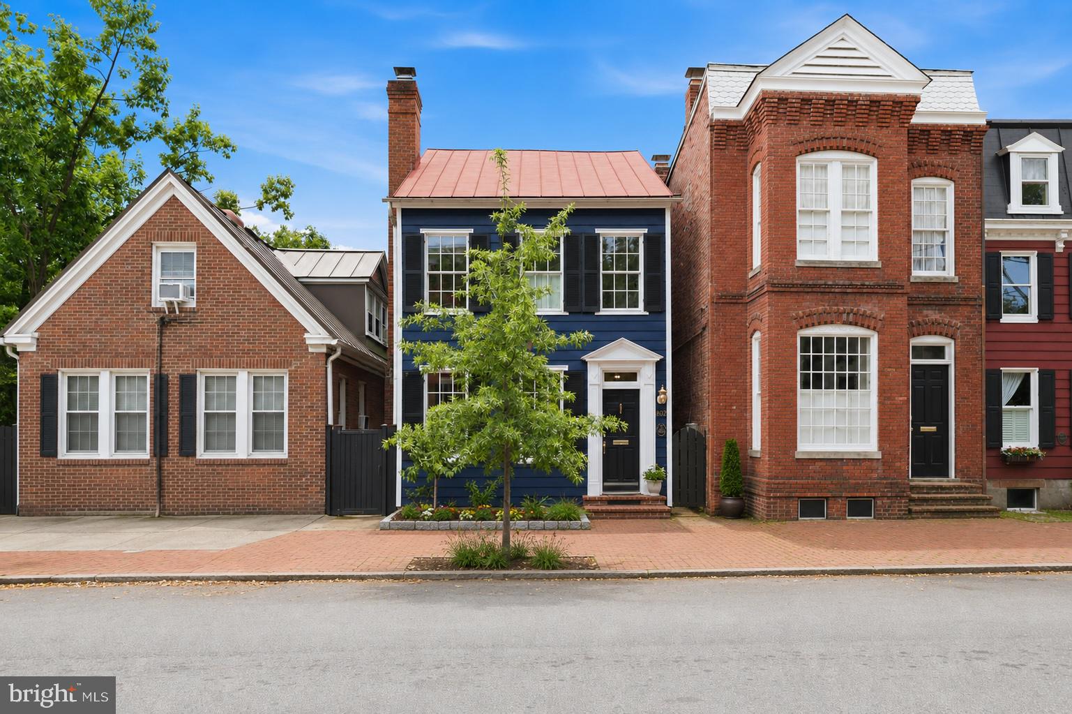 OLD TOWN ALEXANDRIA - Residential