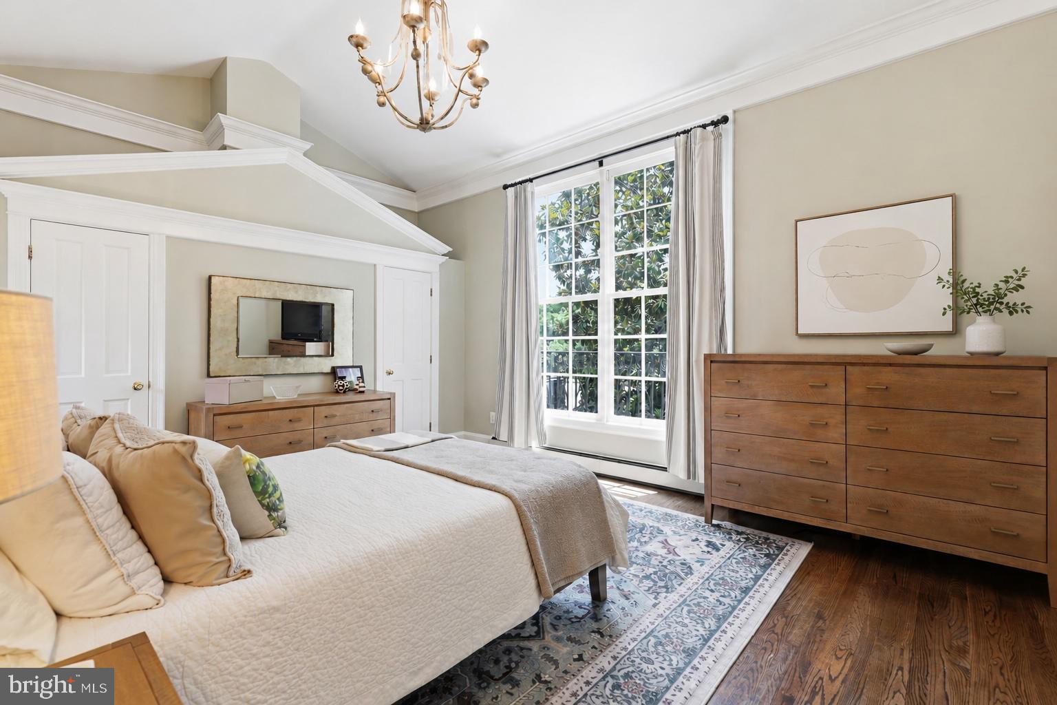 OLD TOWN ALEXANDRIA - Residential