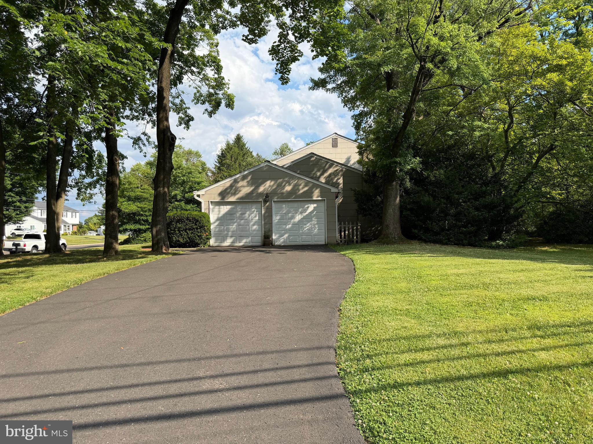 COLONIAL VIL - Residential