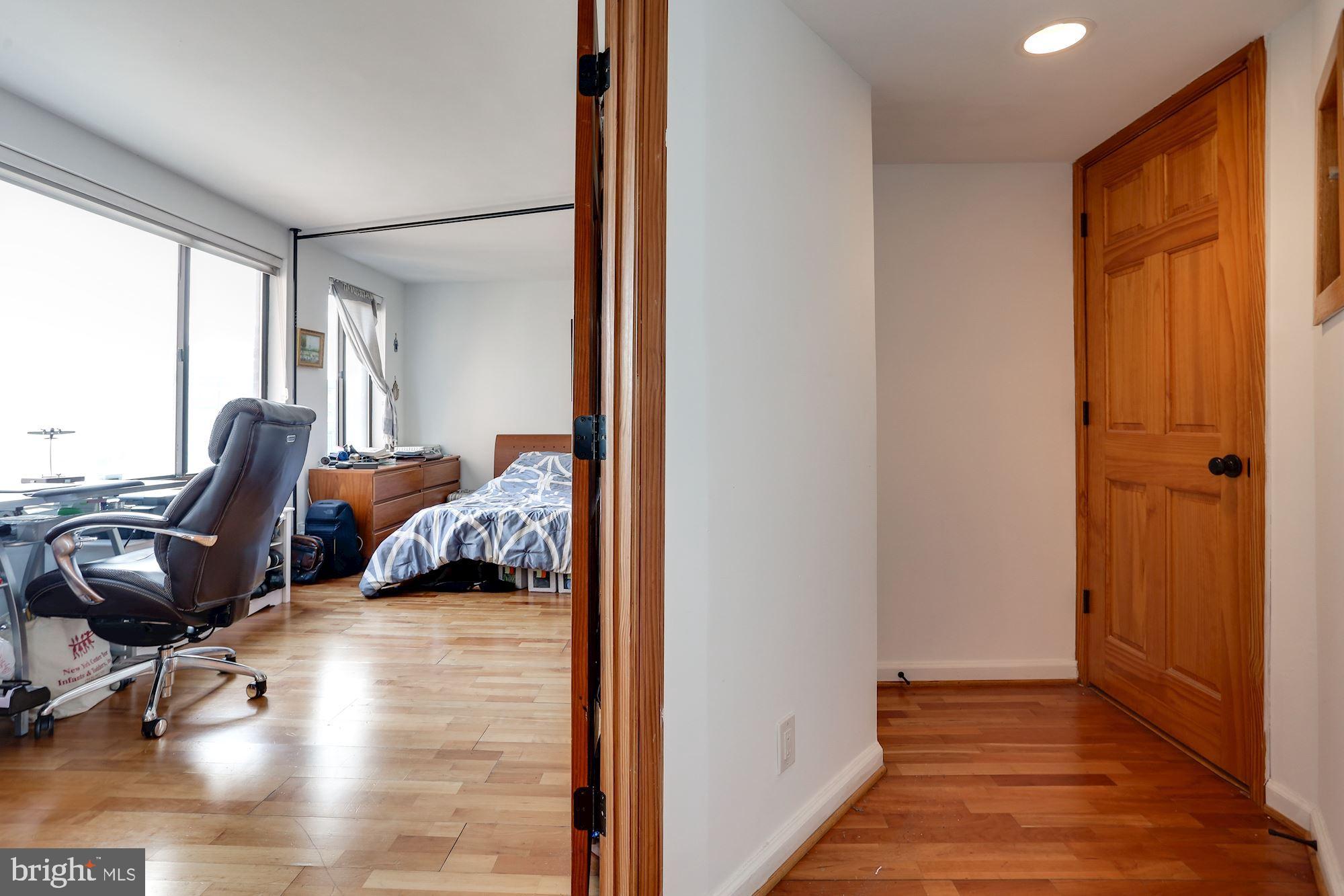 FOGGY BOTTOM - Residential Lease