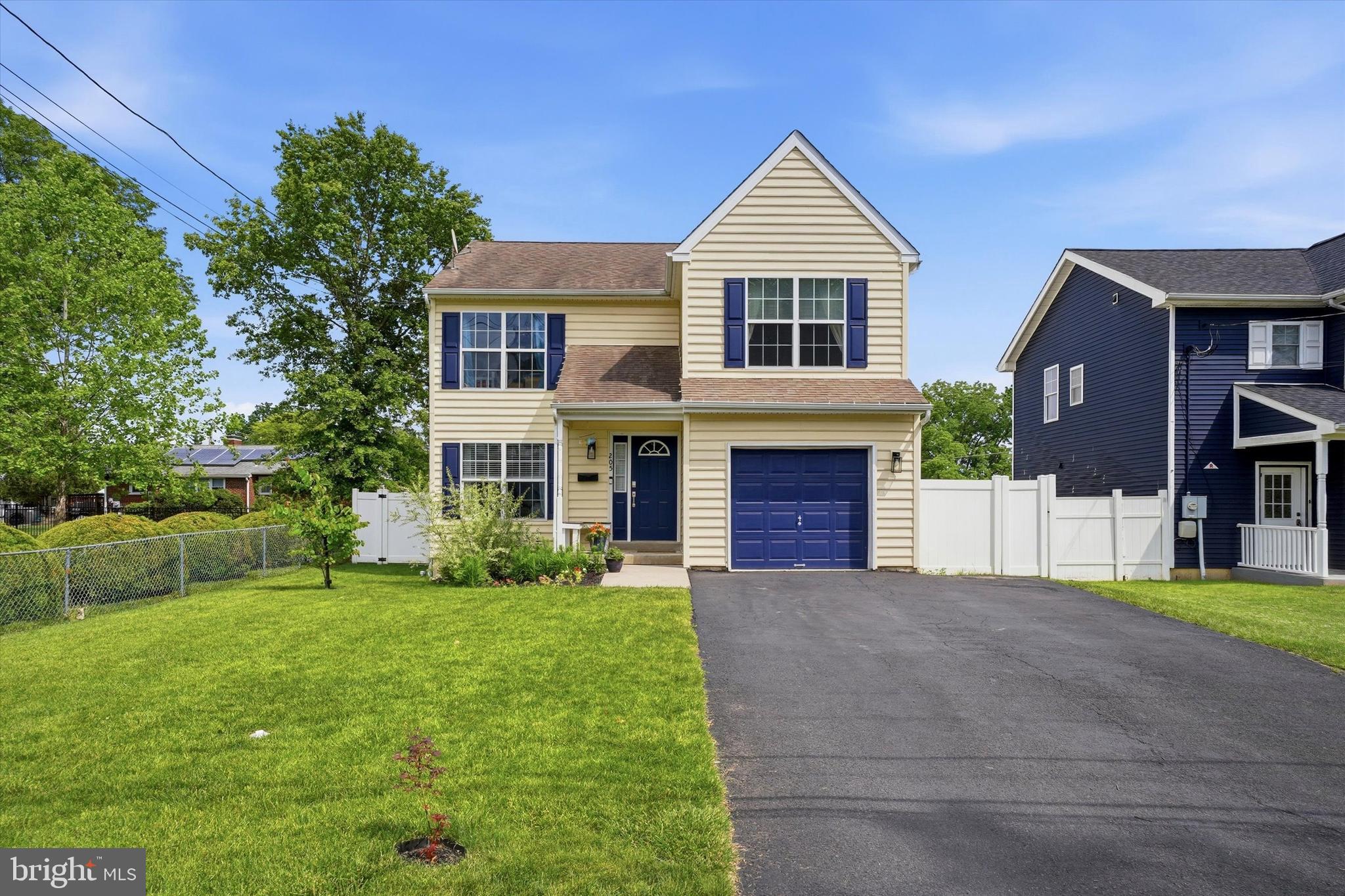 NORTH HILLS - Residential