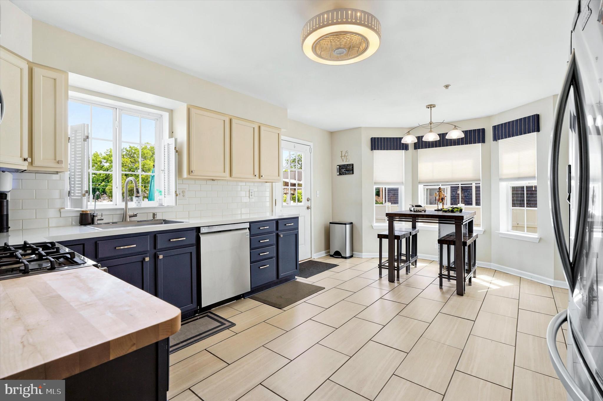 NORTH HILLS - Residential