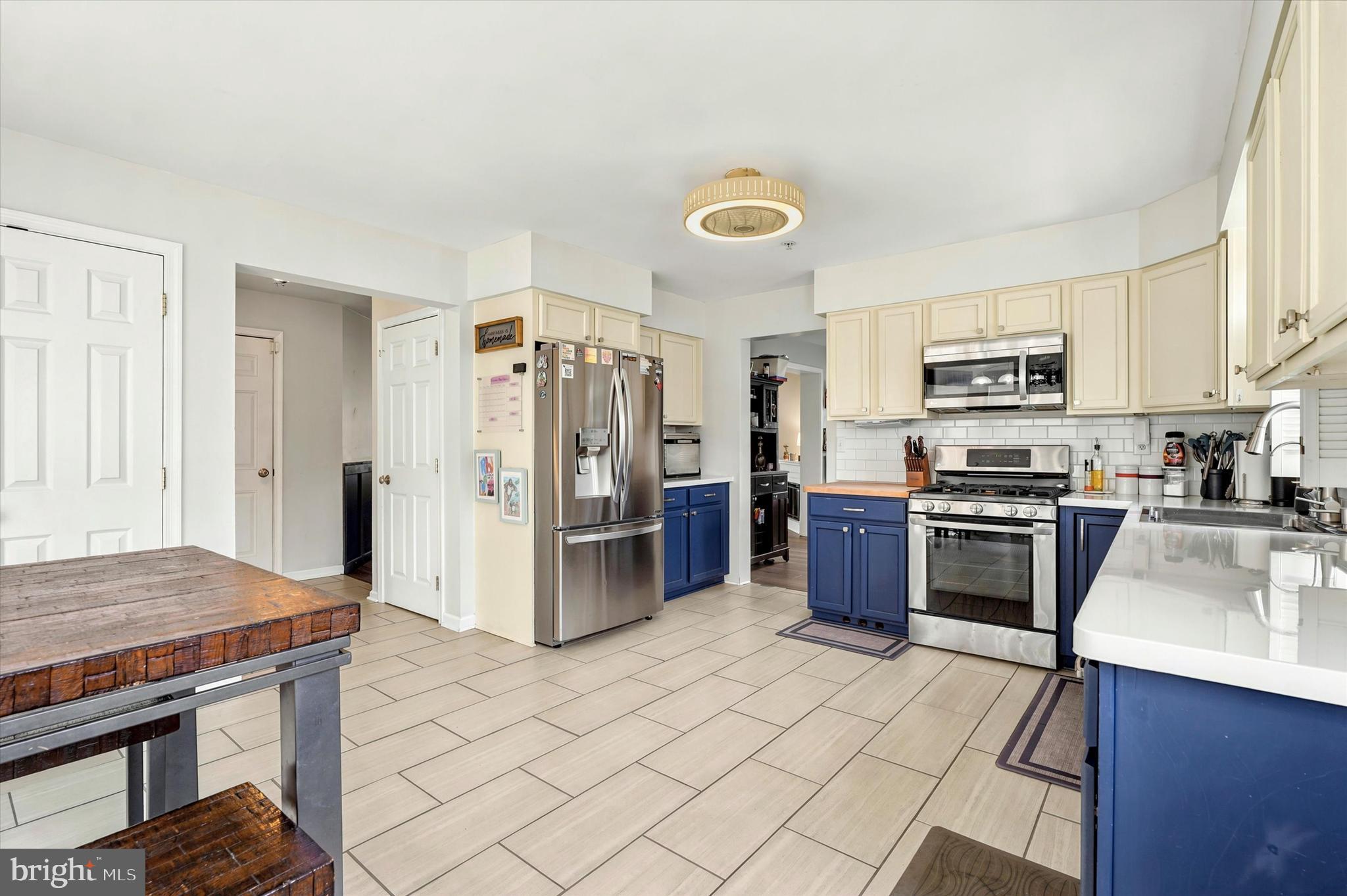 NORTH HILLS - Residential