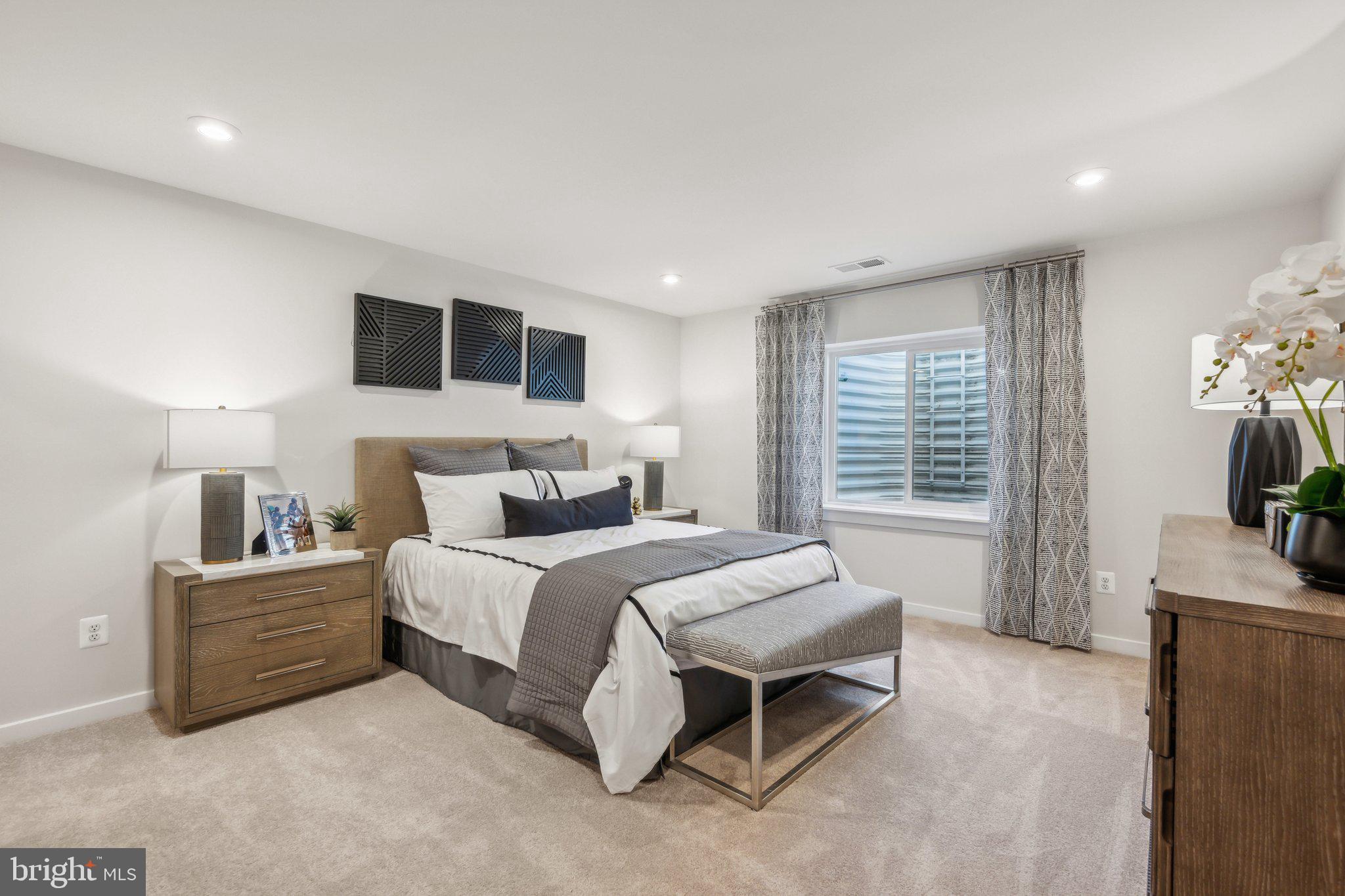 SUNSTONE PRESERVE - Residential