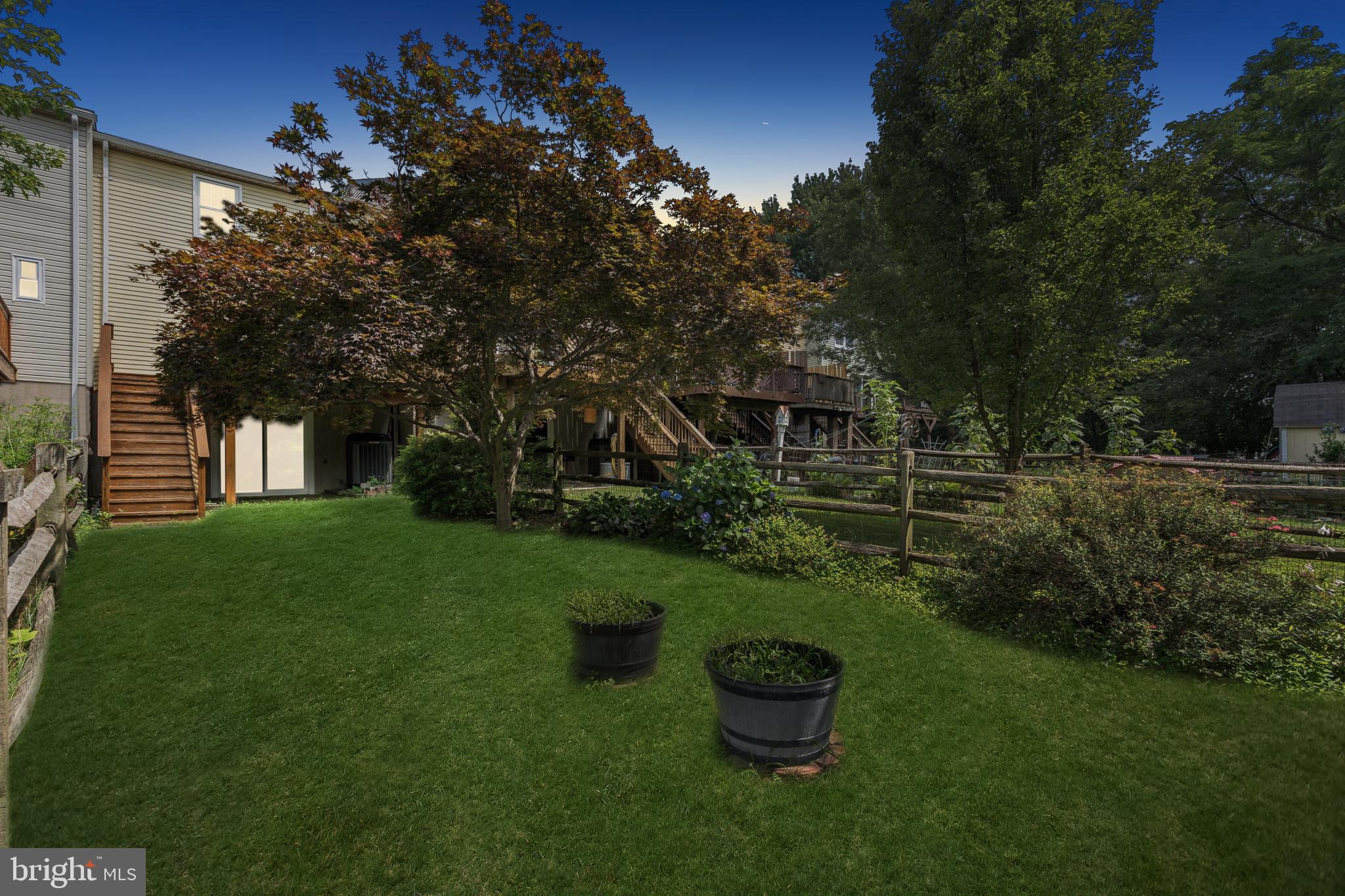 SEVEN COURTS - Residential Lease