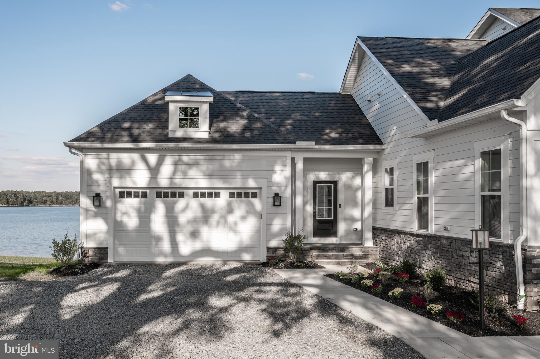 ROCK ISLAND LANDING - Residential