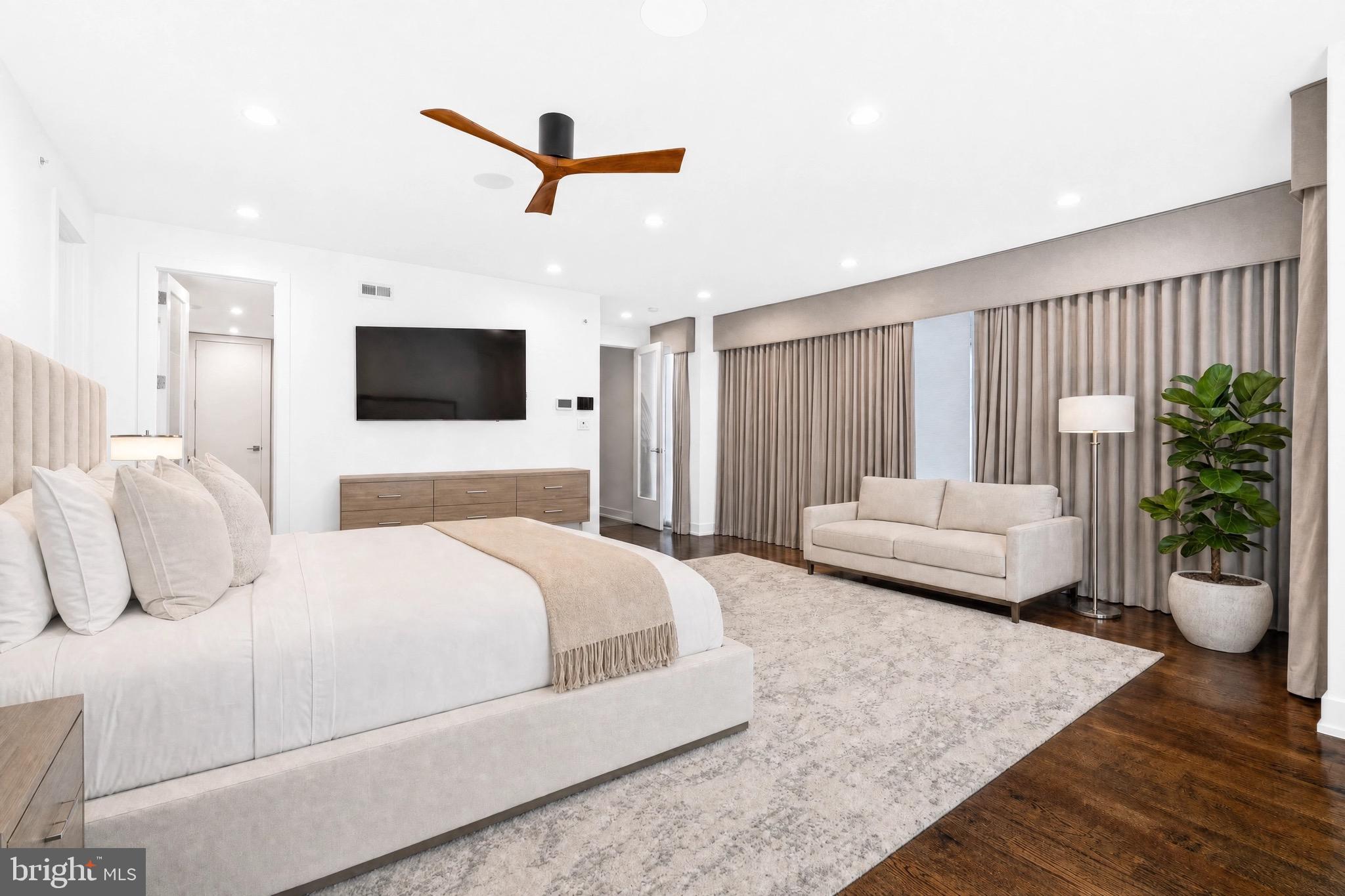 SOCIETY HILL - Residential