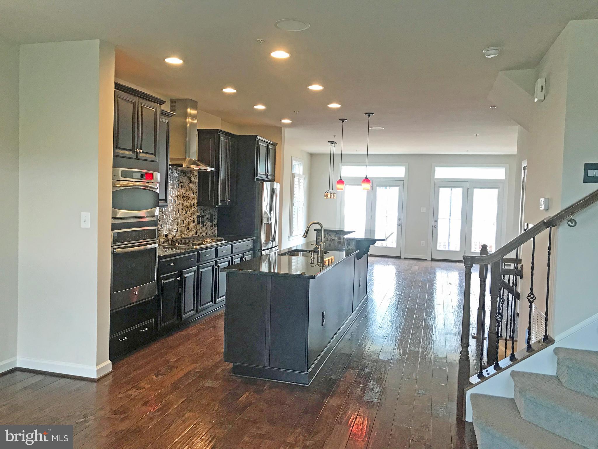 VILLAGES OF URBANA - Residential Lease