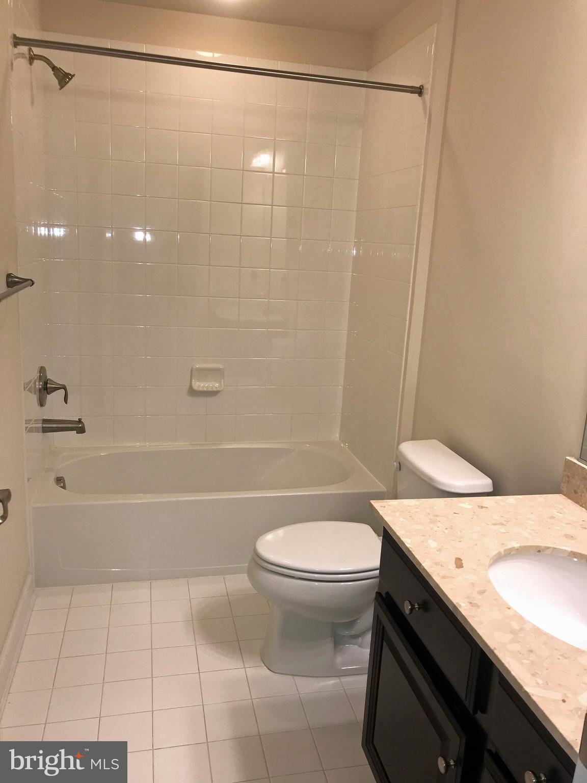 VILLAGES OF URBANA - Residential Lease