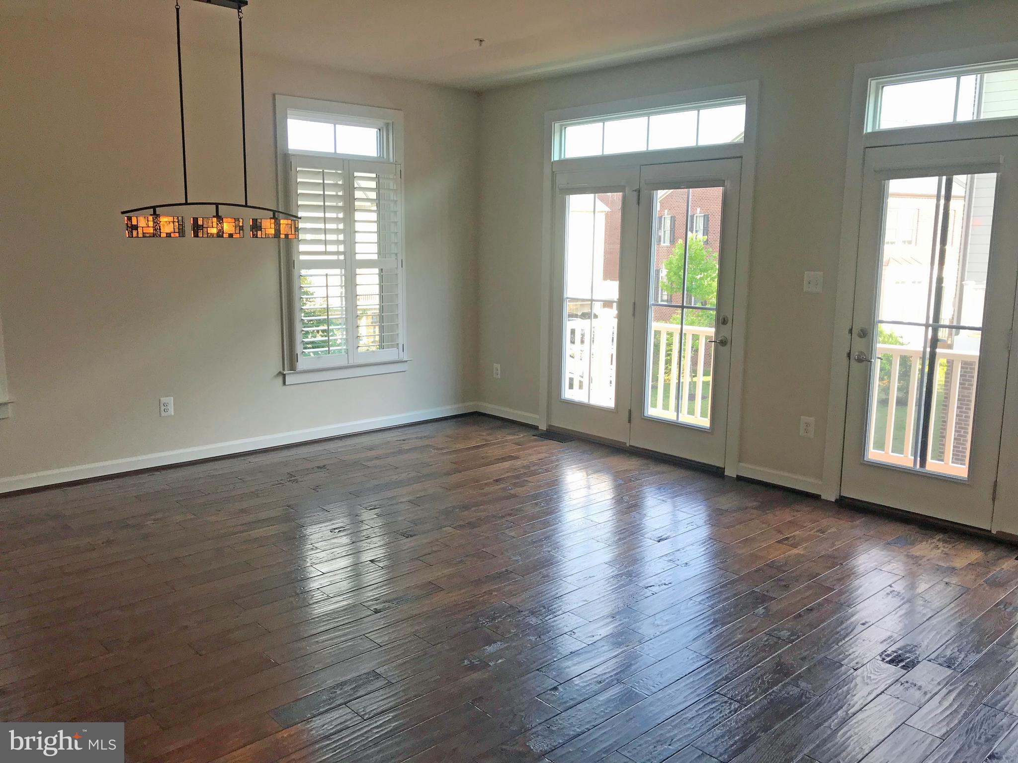 VILLAGES OF URBANA - Residential Lease