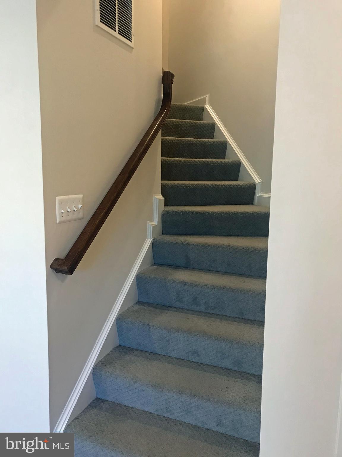 VILLAGES OF URBANA - Residential Lease