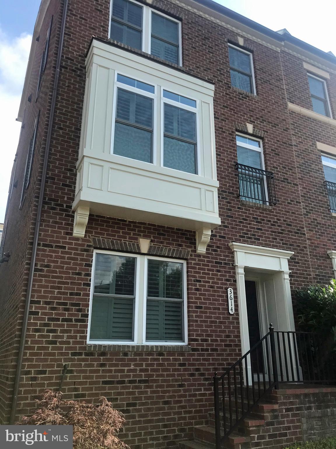 VILLAGES OF URBANA - Residential Lease