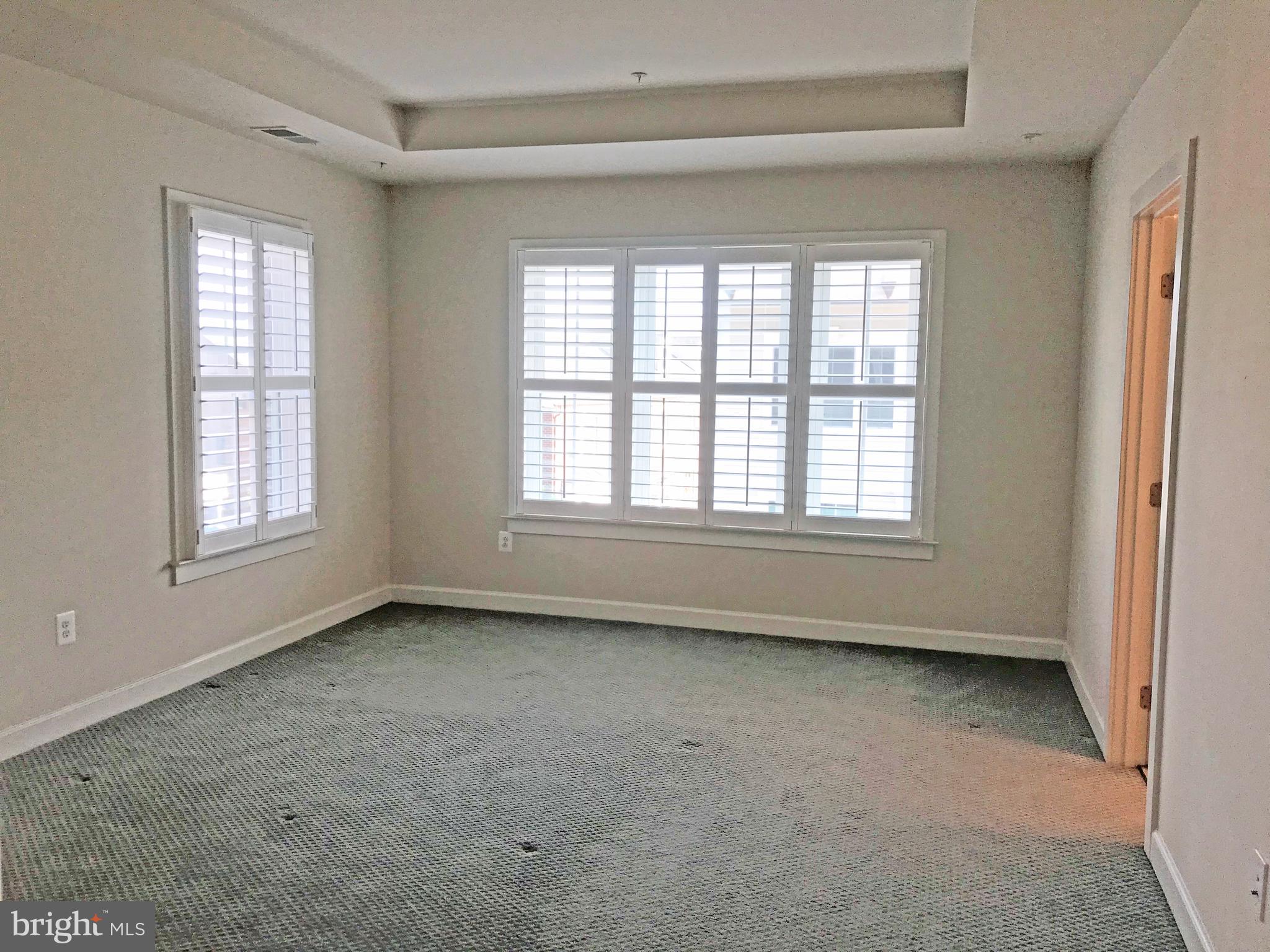 VILLAGES OF URBANA - Residential Lease