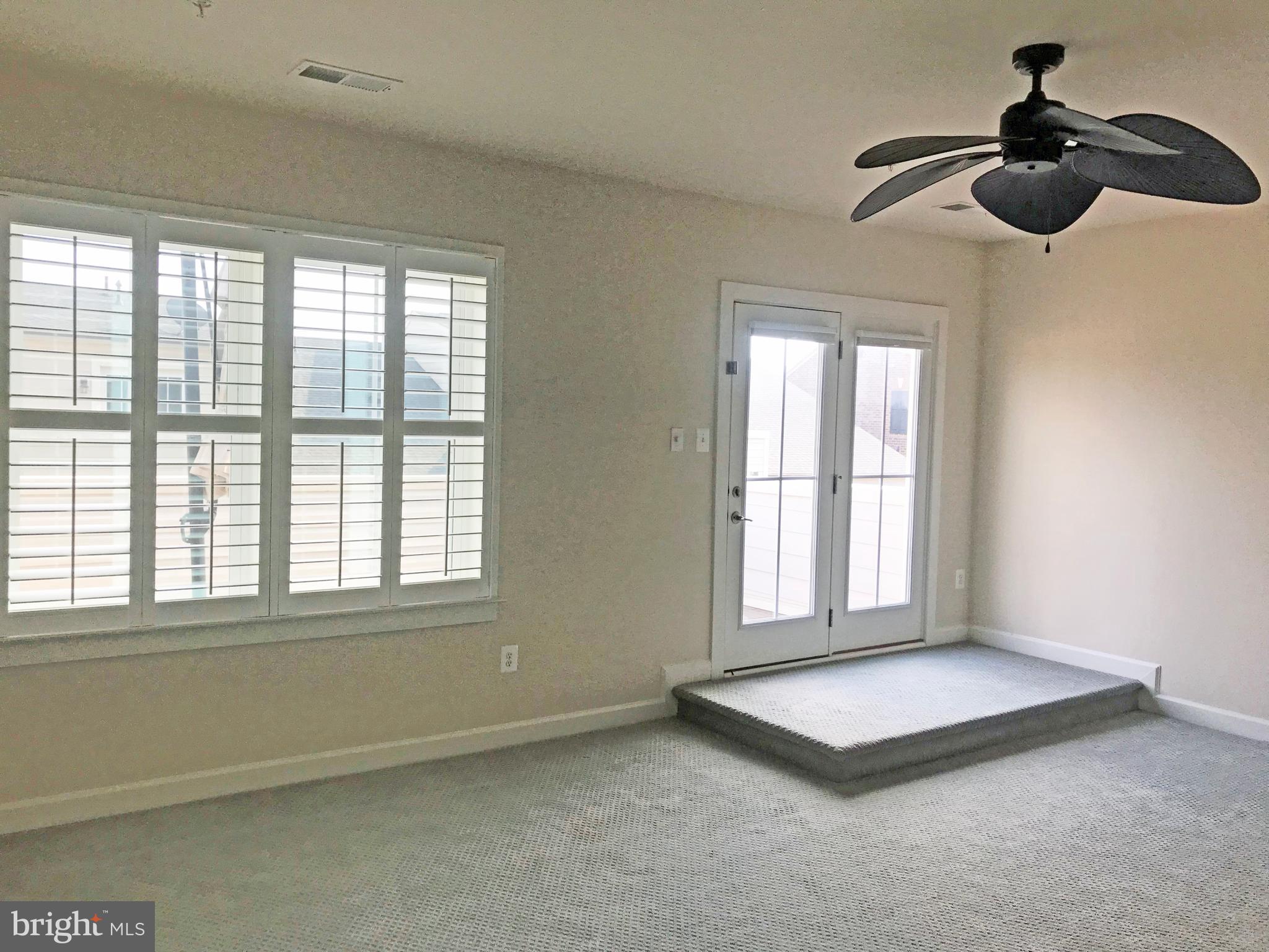 VILLAGES OF URBANA - Residential Lease