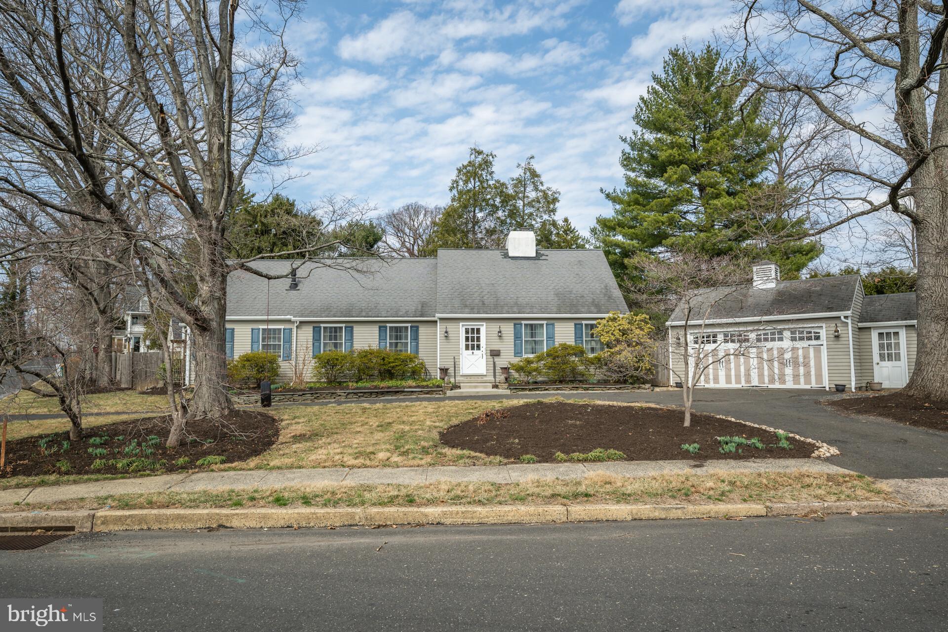 DOYLESTOWN - Residential Income